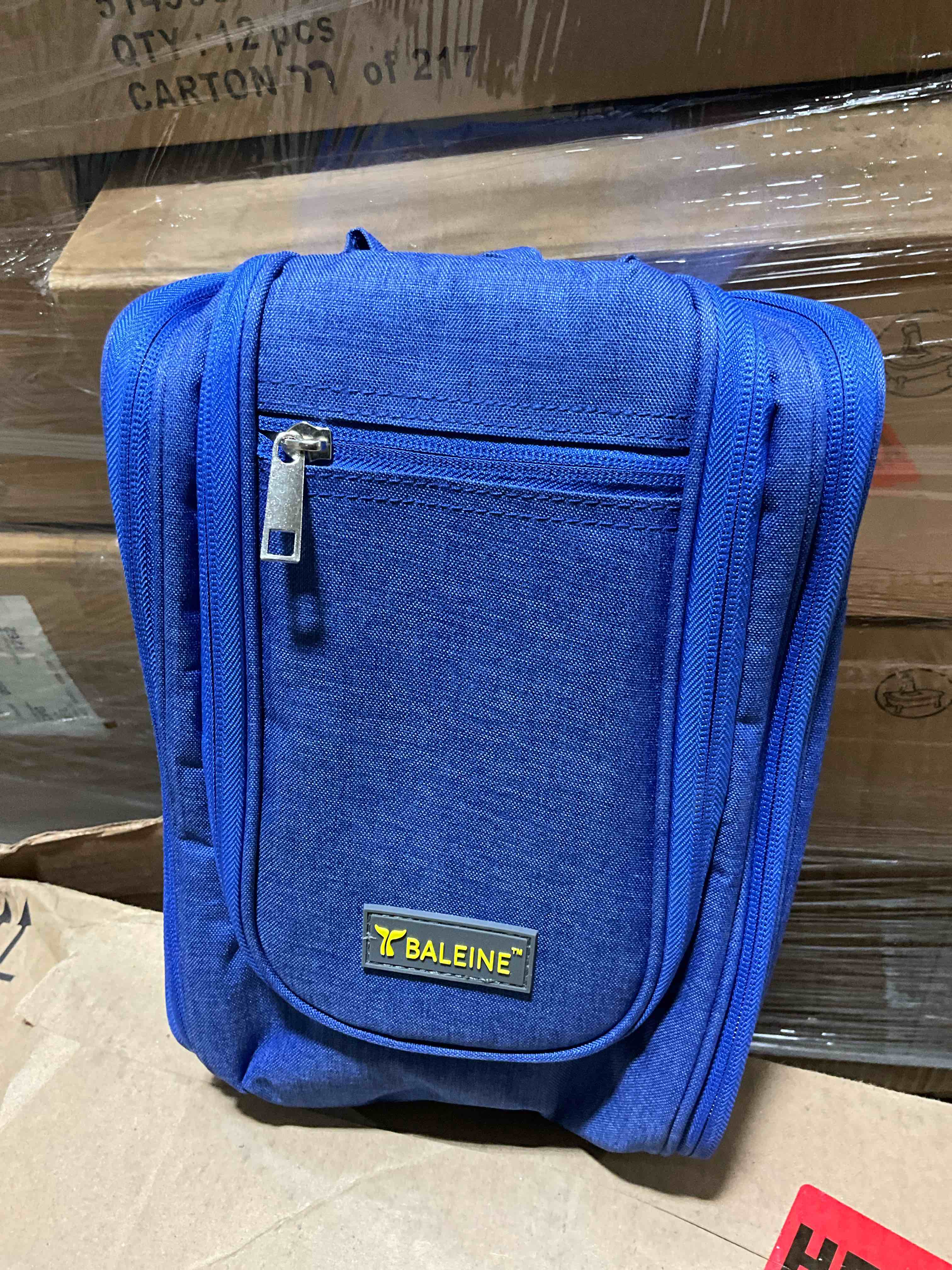 Baleine Standing Toiletry Bag, Blue