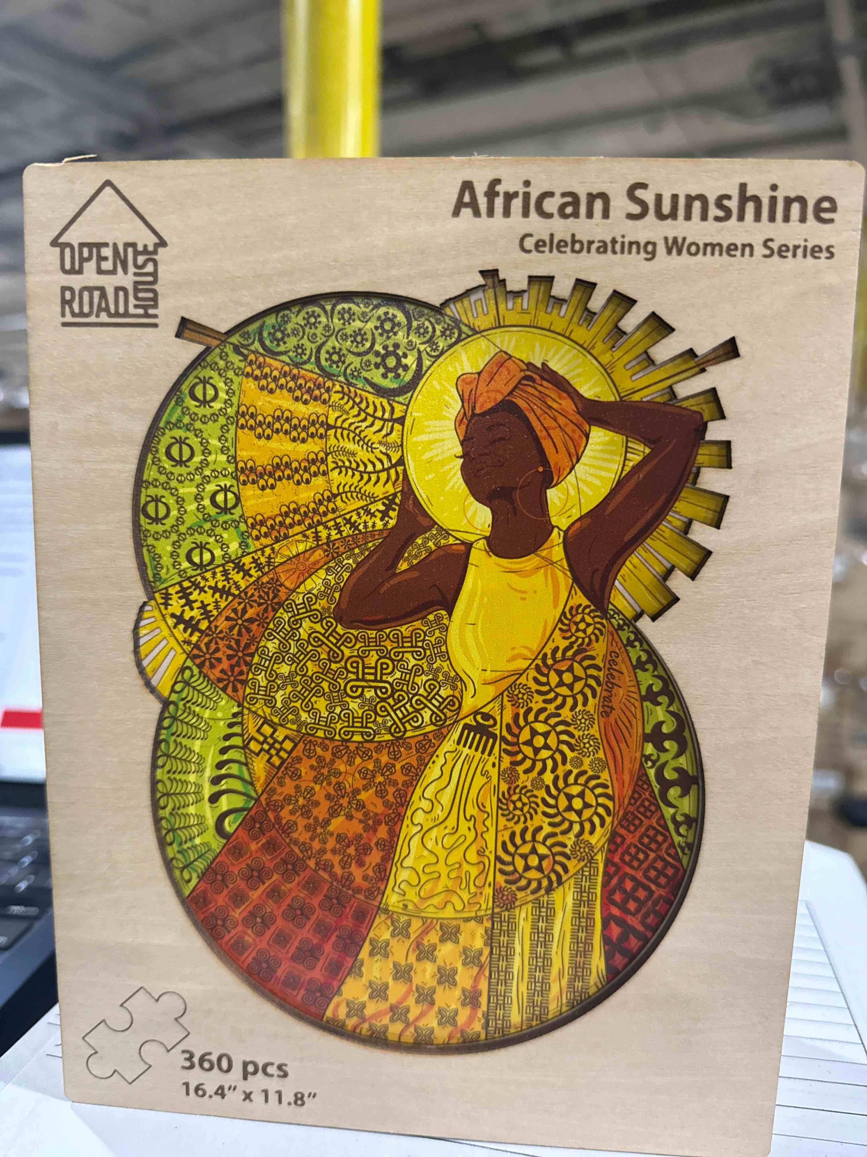 Condition photo showing Brand New for 360 pc open road house african sunshine puzzle
