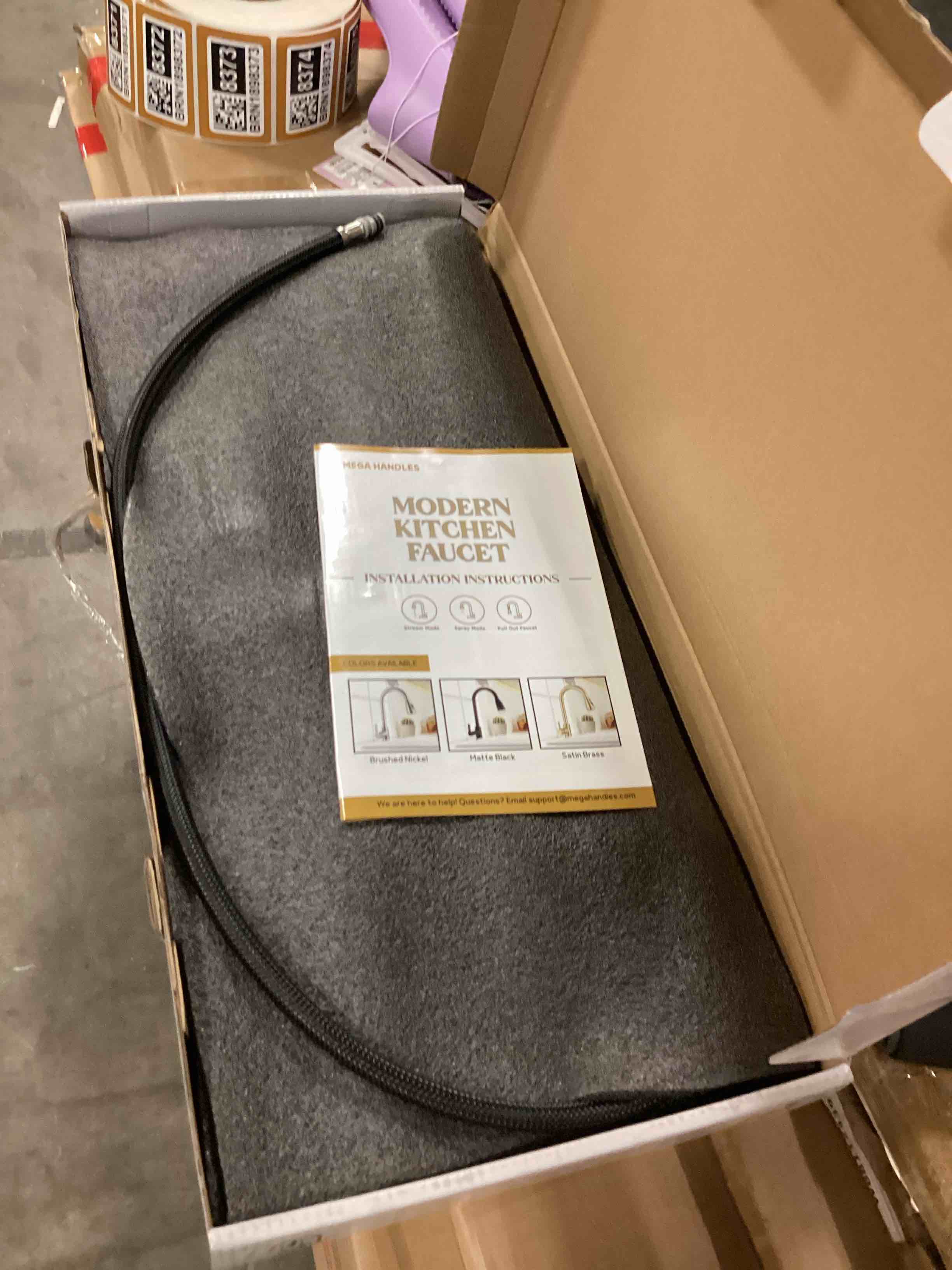 https://s3.amazonaws.com/lotting-images-prod/X002YPNKI91_1752334603821.jpeg