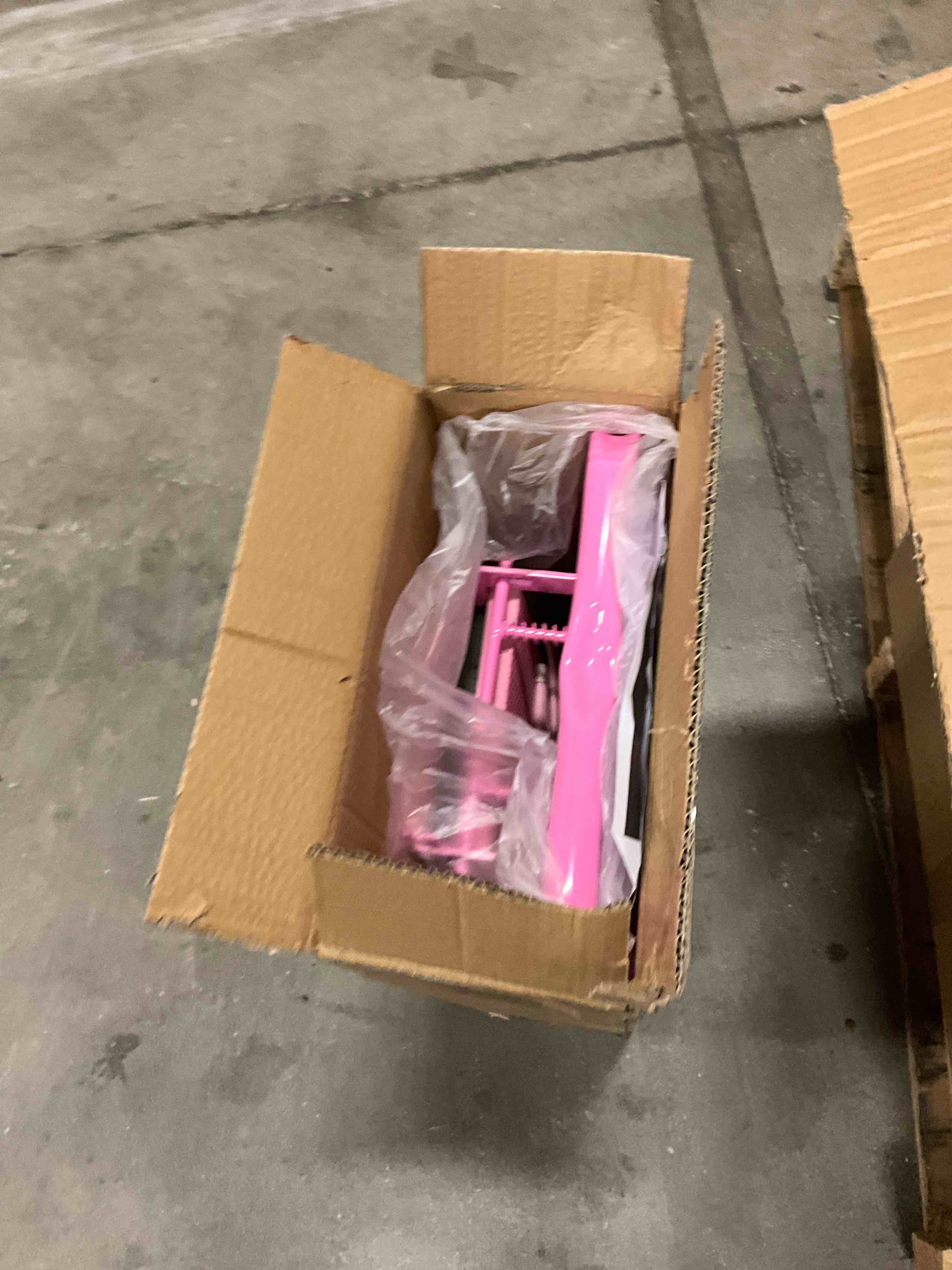https://s3.amazonaws.com/lotting-images-prod/X003T6WM09_1715267712193.jpeg