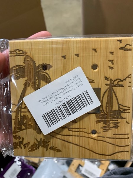 https://s3.amazonaws.com/lotting-images-prod/X003UODYQ1_1712782428850.jpeg
