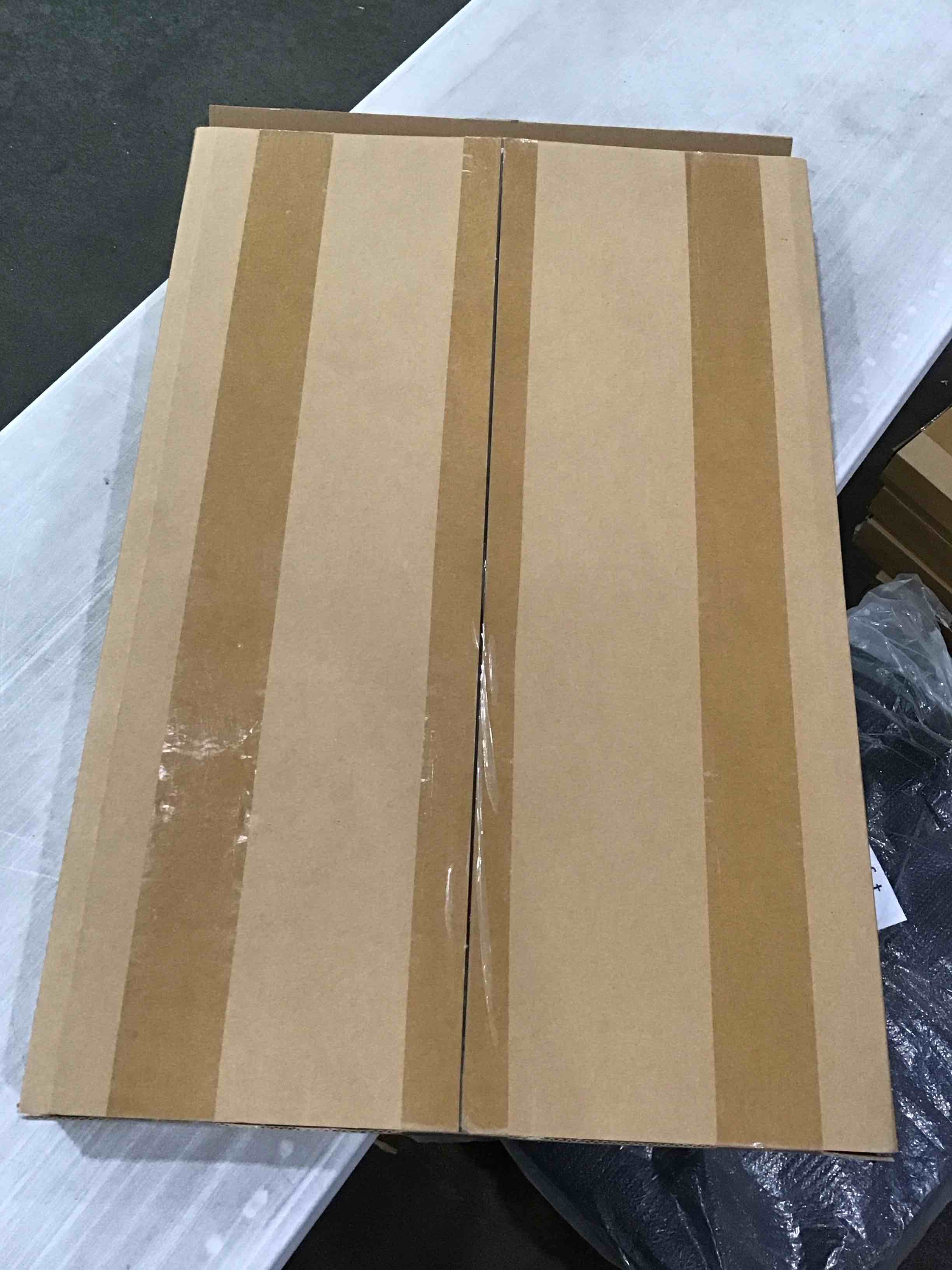 https://s3.amazonaws.com/lotting-images-prod/X004CV5RR5_1752594114649.jpeg