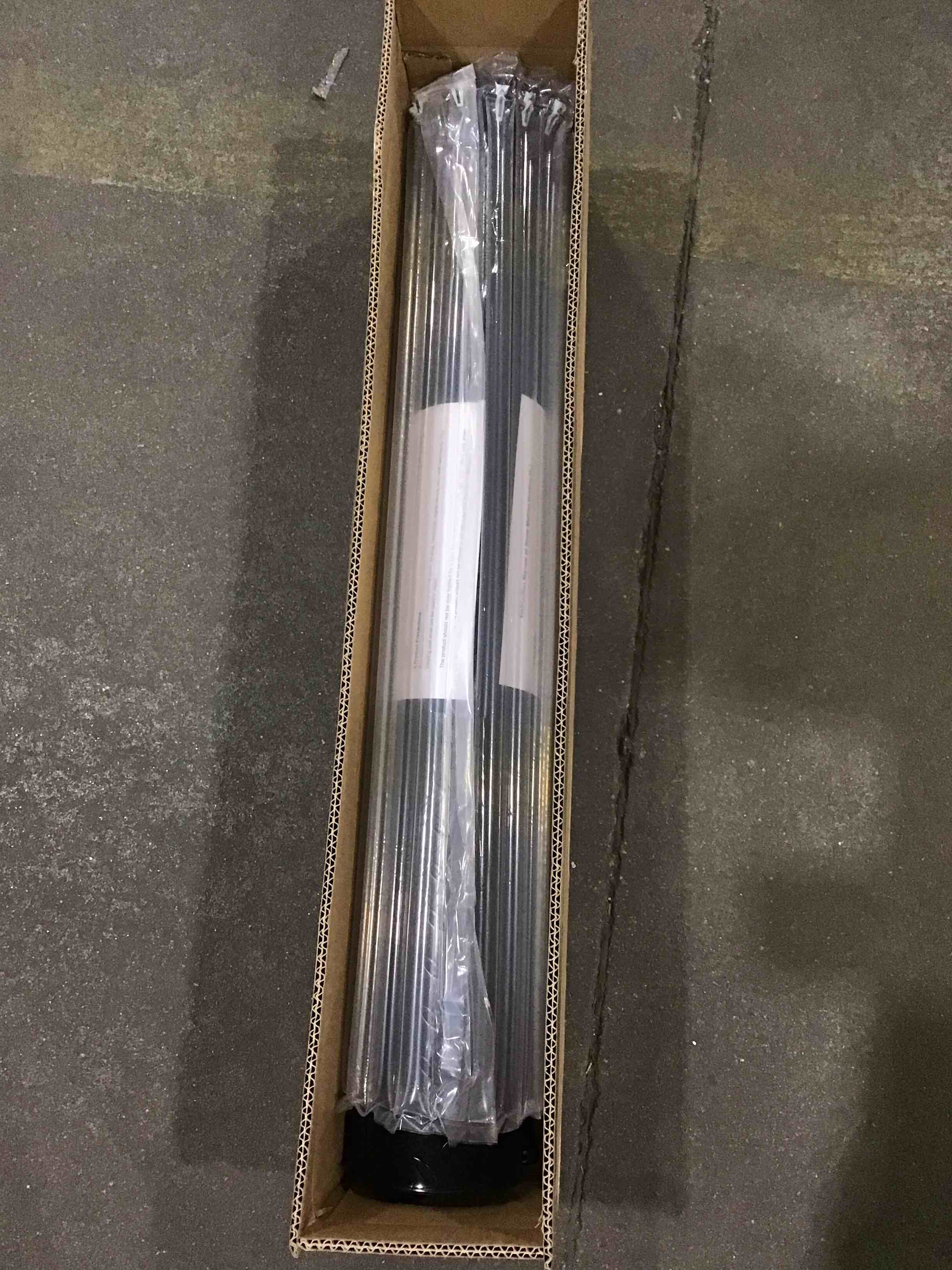 https://s3.amazonaws.com/lotting-images-prod/X004ECSMTH_1744648200230.jpeg