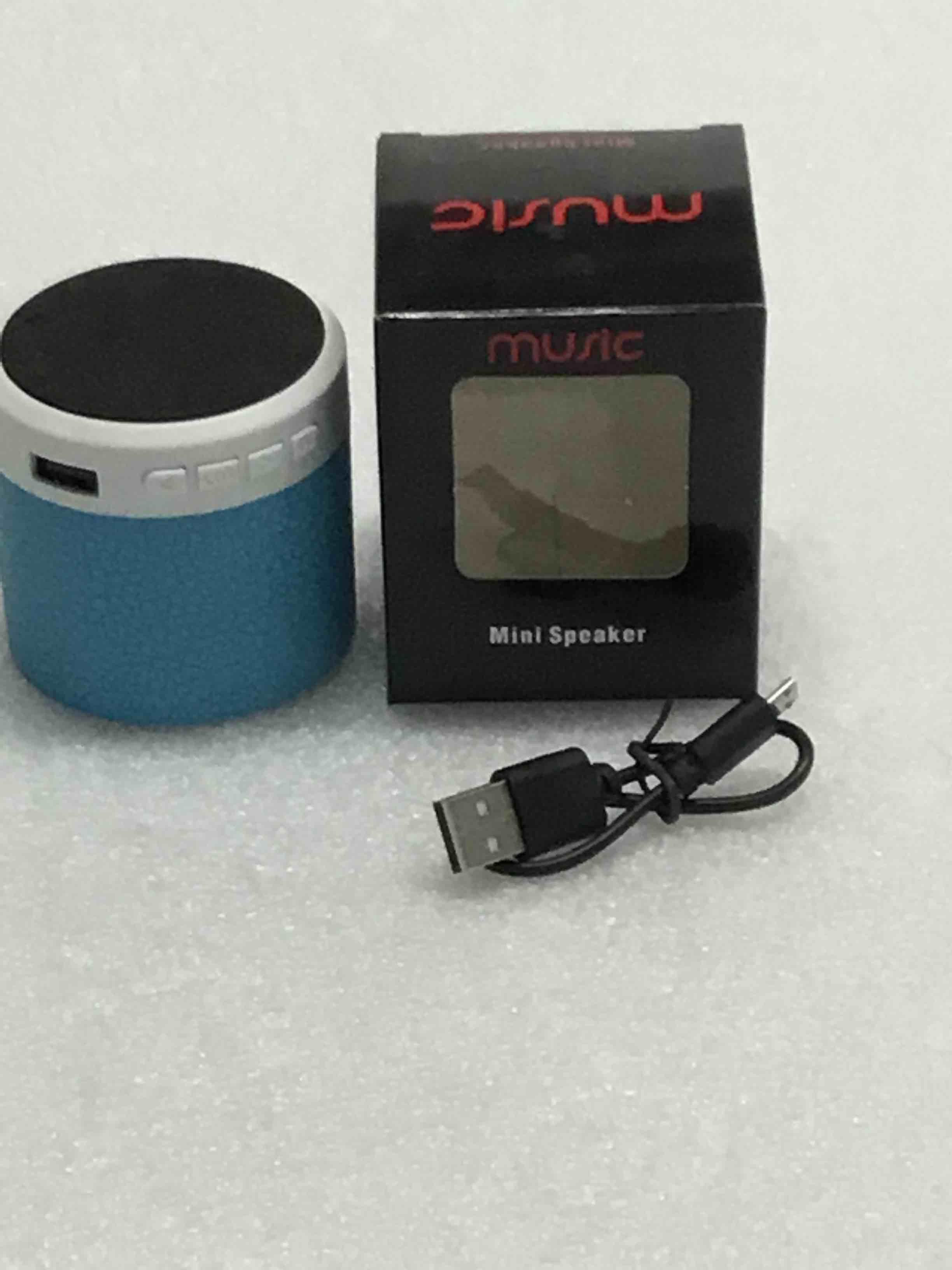 https://s3.amazonaws.com/lotting-images-prod/YEL0736993_1603827871584.jpeg