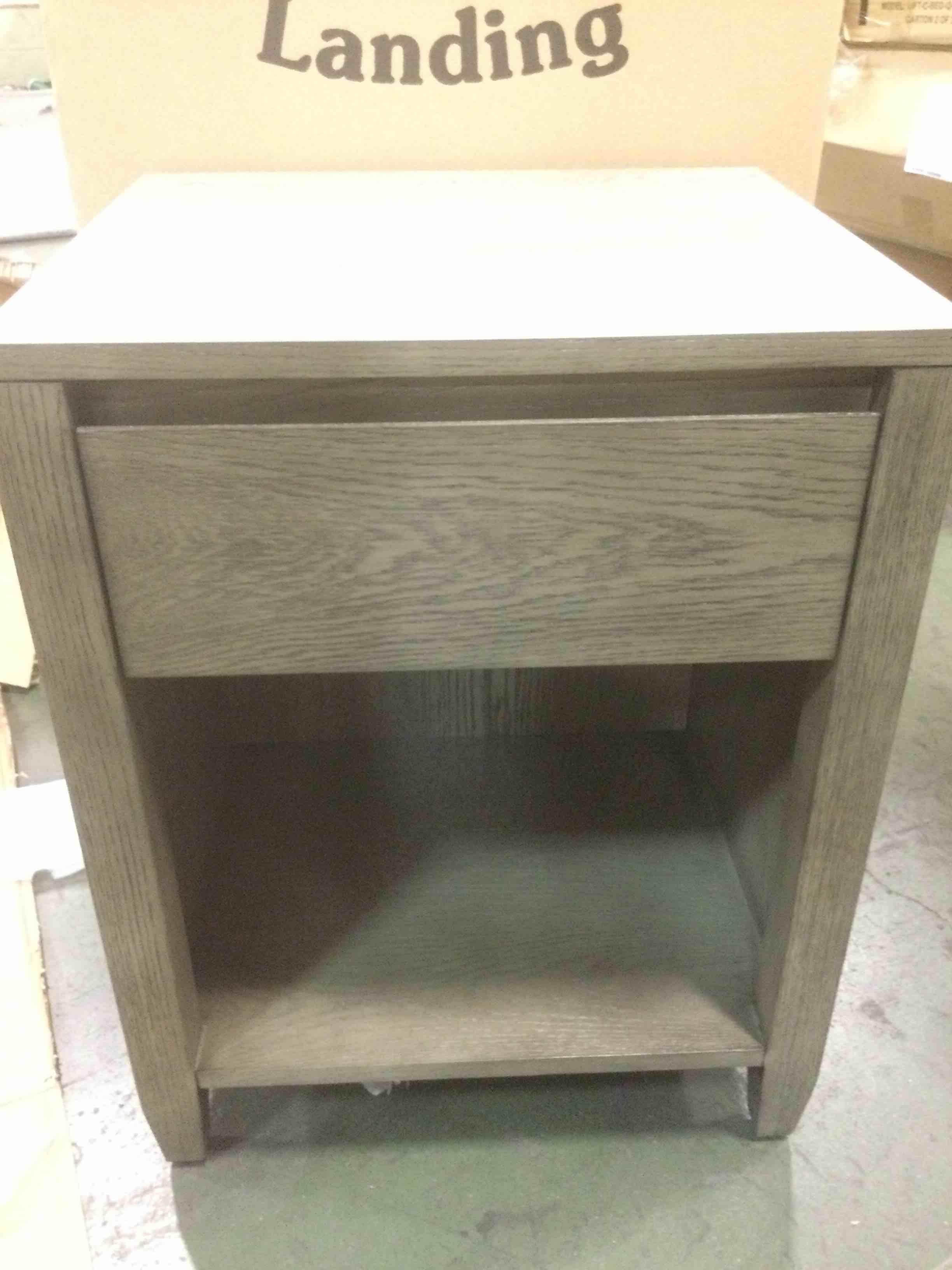Landing 1 Drawer Right Side Night Stand. Finish: Carter Oak, Outlet Black. Pull: Routed Finger 