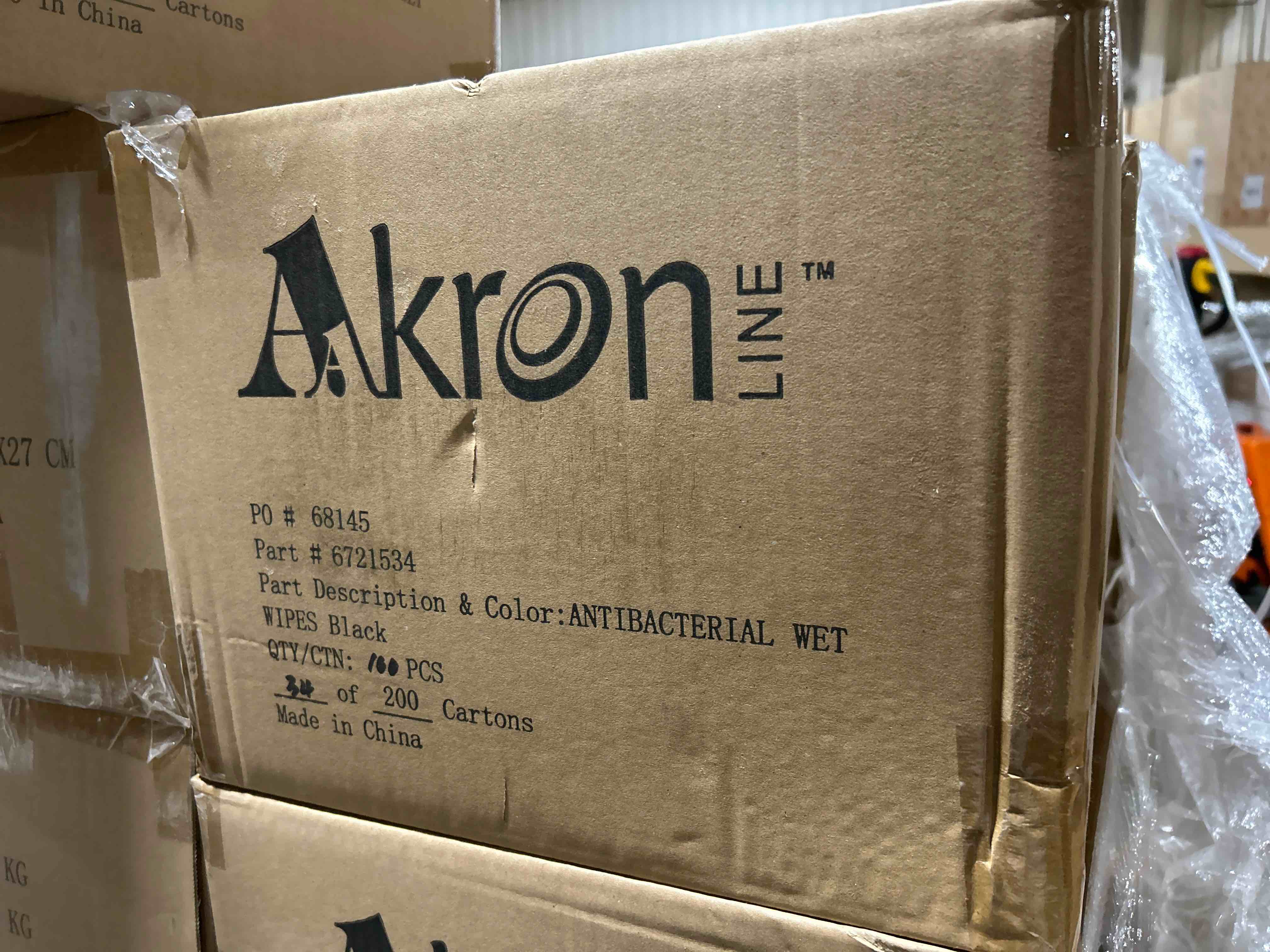 Condition photo showing Brand New for case of 100 packs of antibacterial, wet wipes, 15 pieces per pack