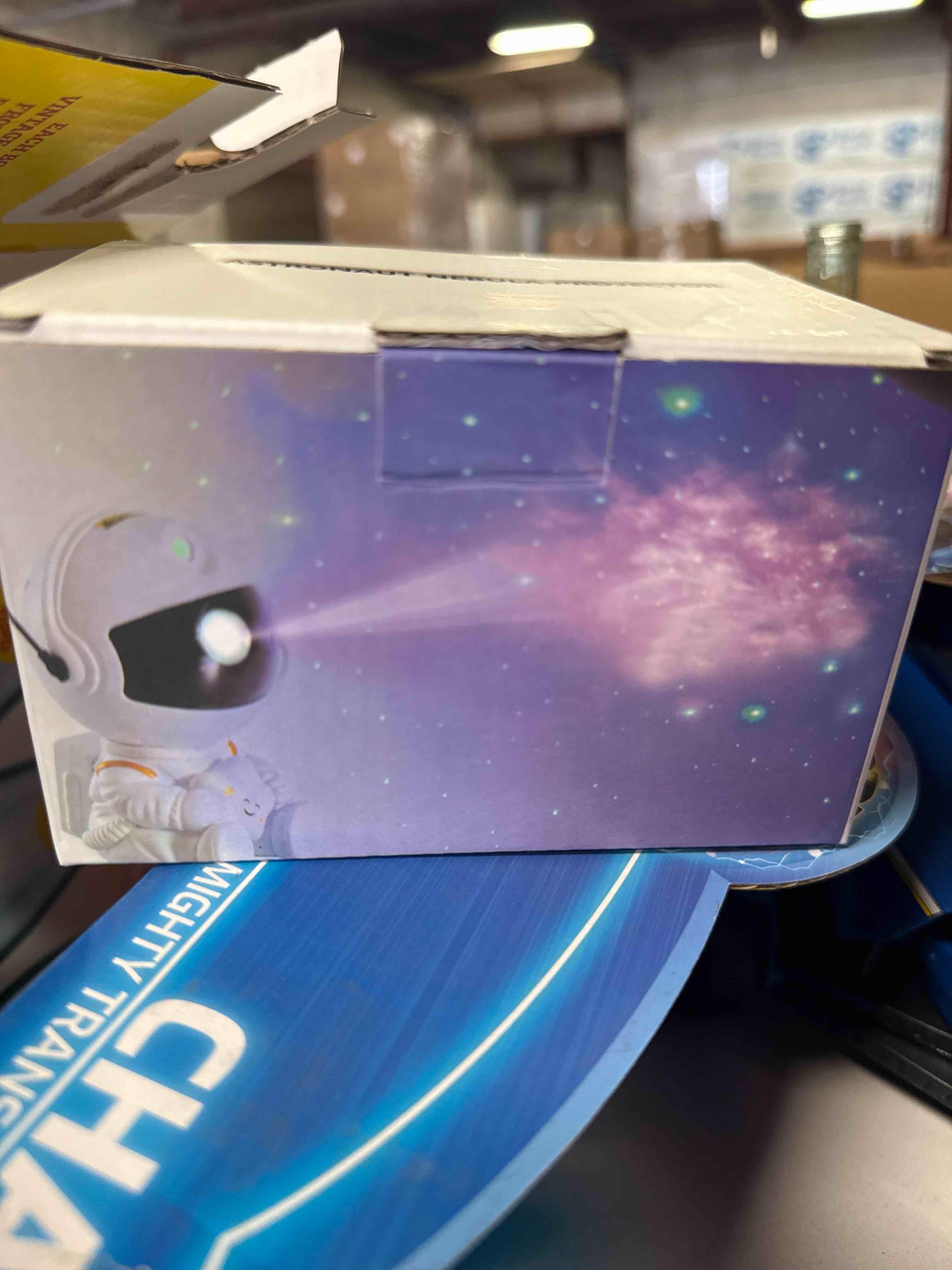 https://s3.amazonaws.com/lotting-images-prod/astronaut_1753125933762.jpeg