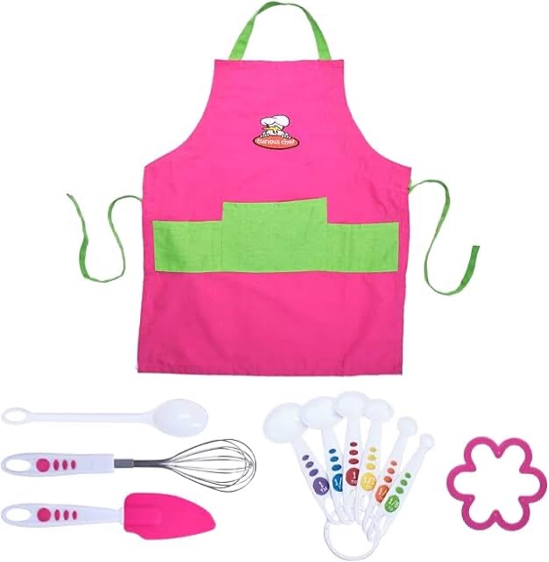 Condition photo showing New/Like New for curious chef chef kit - 11 piece green and pink set