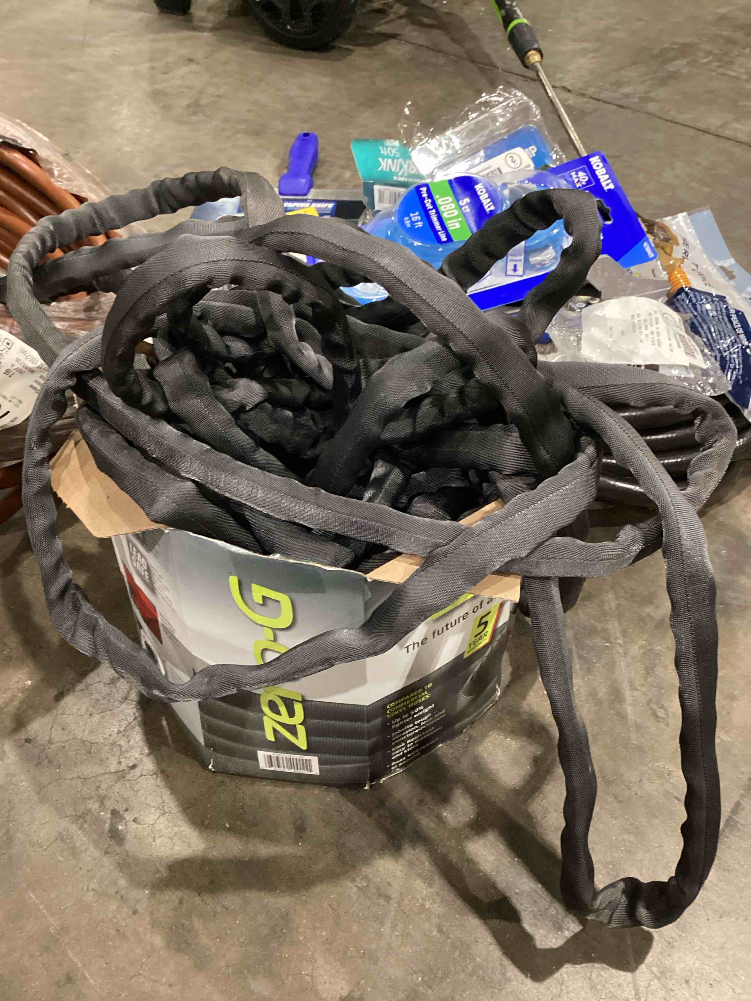 Condition photo showing As Is for apex 4001-100 5/8" x 100' zero-g lightweight ultra flexible durable kink- free garden hose10