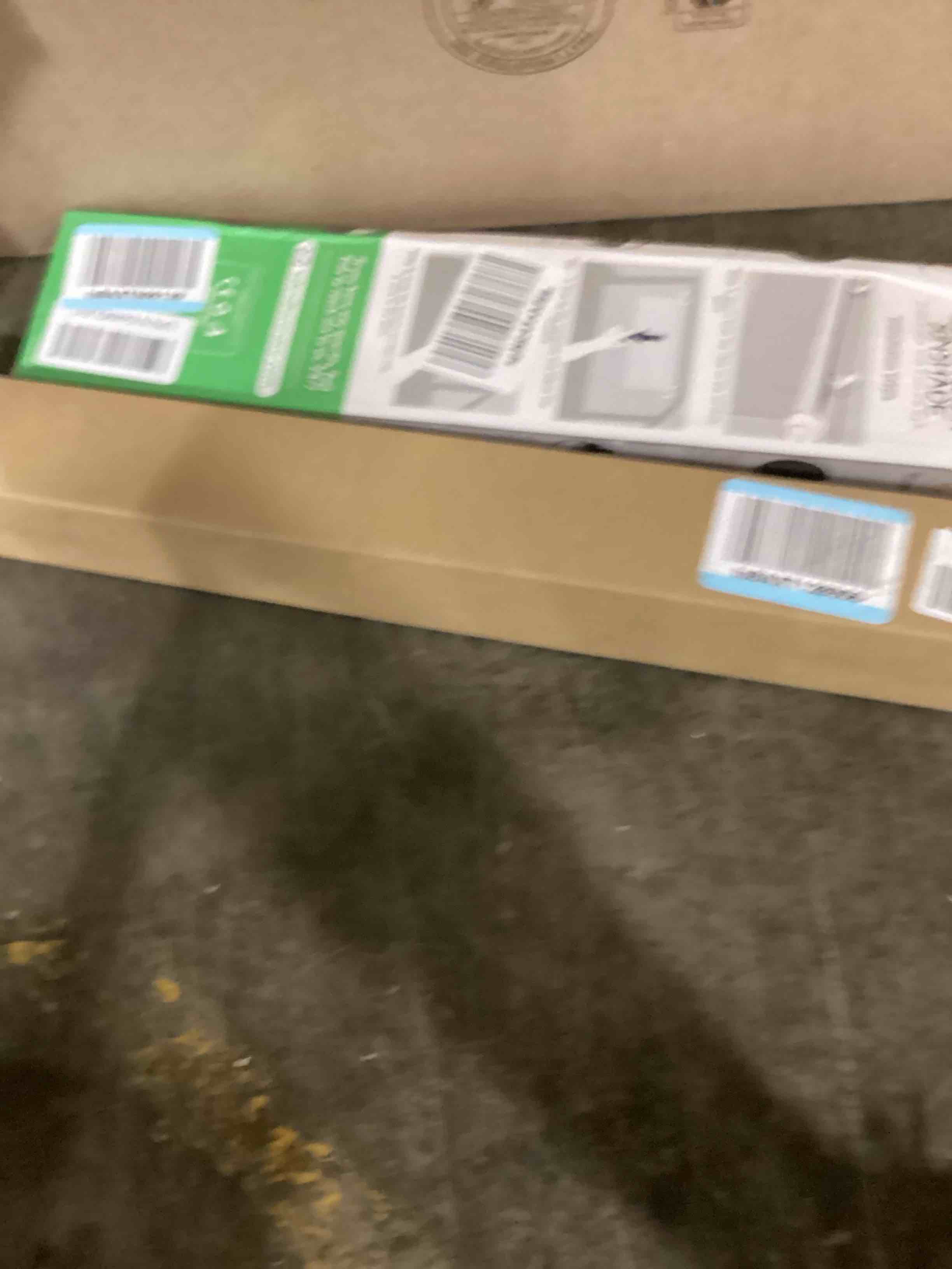 https://s3.amazonaws.com/lotting-images-prod/bidfta/036000549508_1719420262597.jpeg
