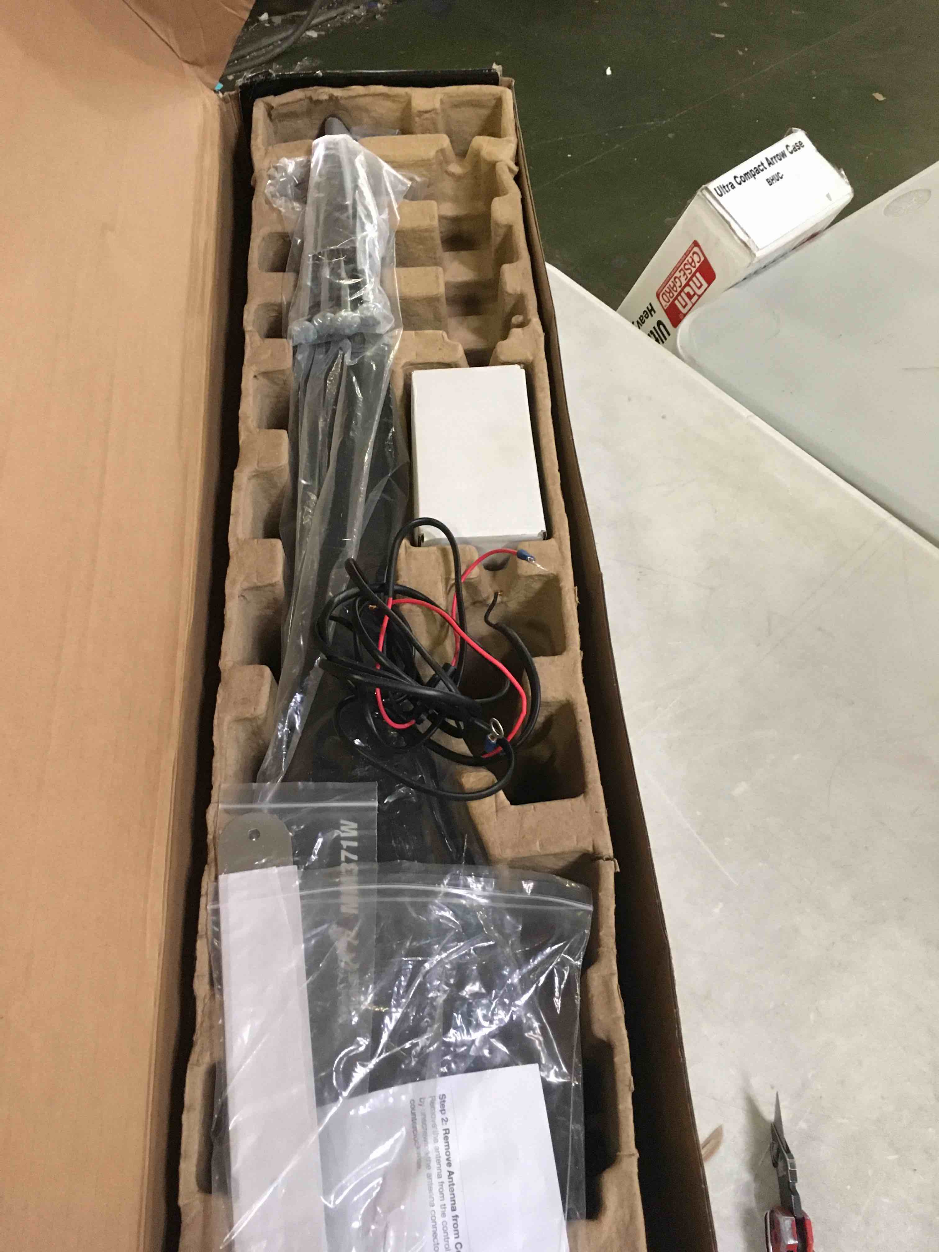 Condition photo showing Appears New for mighty mule mm371w automatic gate opener (smart), single, black single gate opener