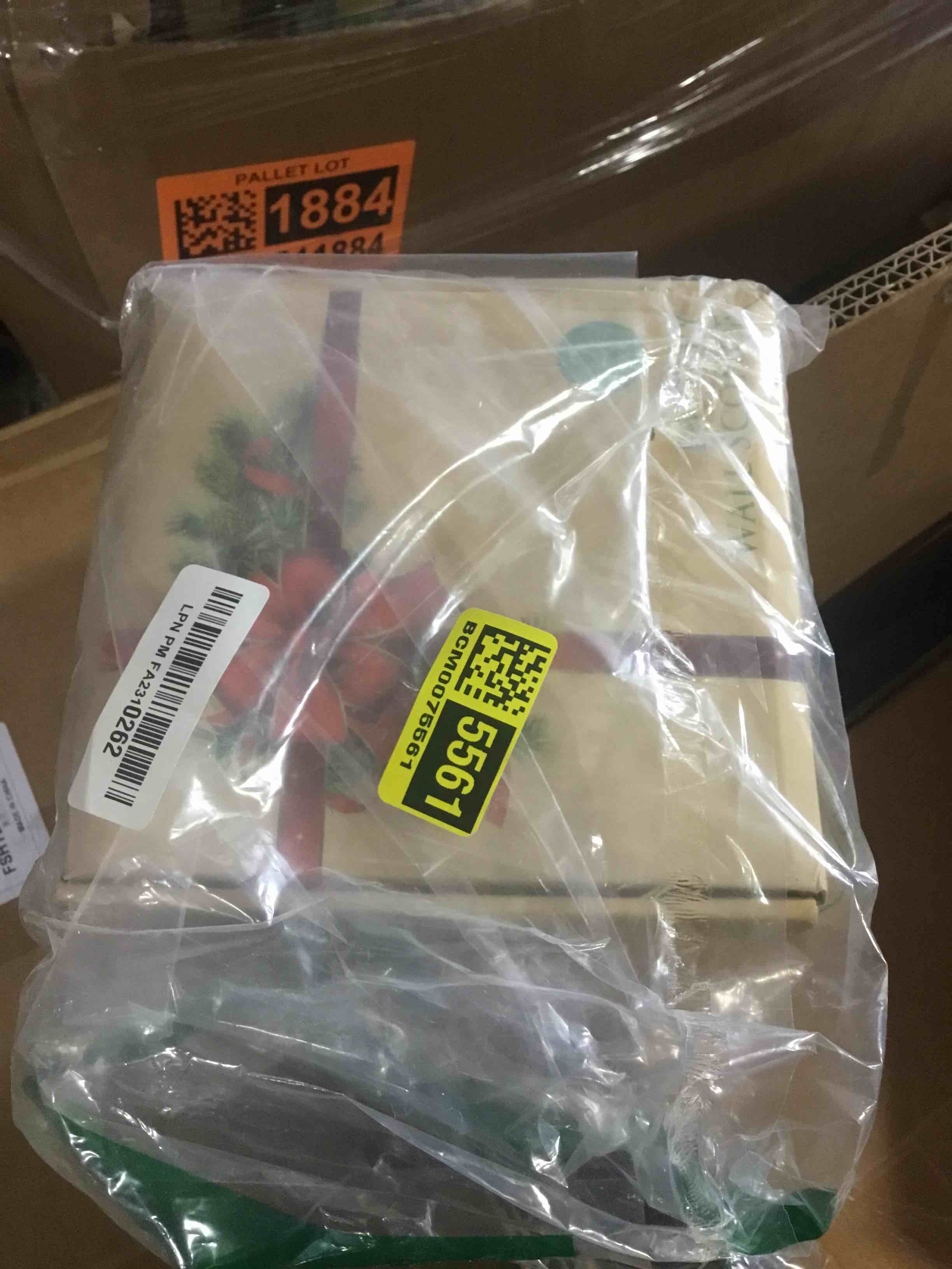 Condition photo showing Good Condition for YiLaie Battery Operated Wall Sconce Set of Two,Rechargeable Wall Lights with Remote,Wall Lights for Bedroom Battery Operated, Dimmable Wireless Wall Mount Lamp with 3 Color Temperature for Bedside Black Walnut 2 Pack-Remote Control