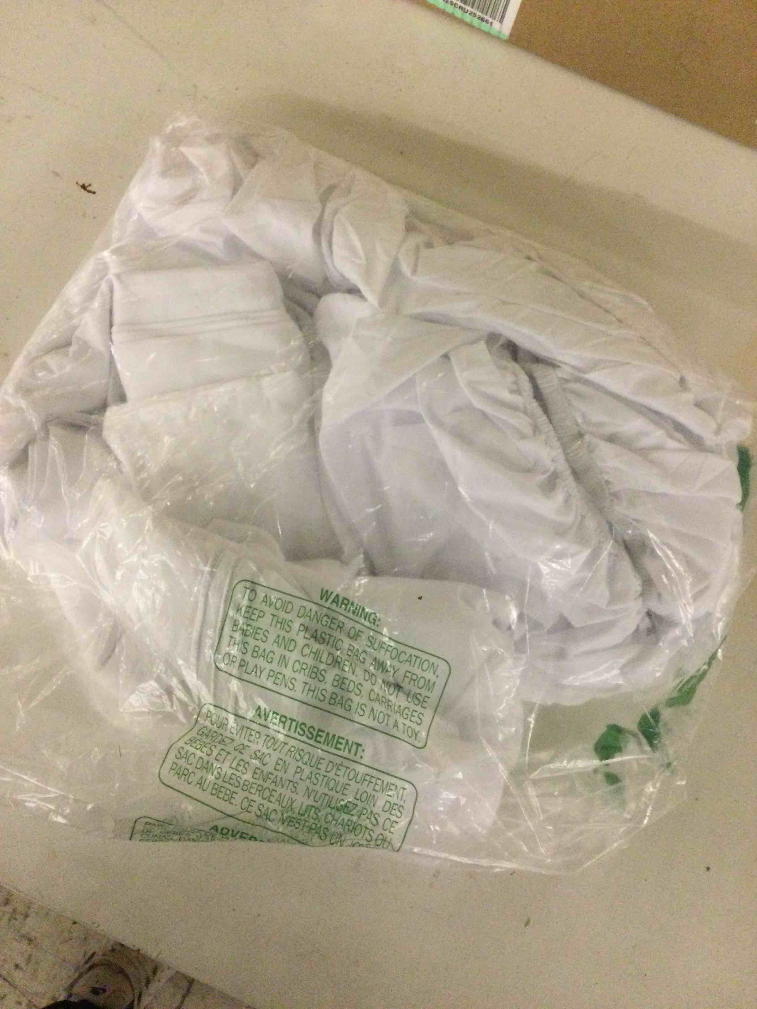 Condition photo showing As Is for Oetex White Sheet Set