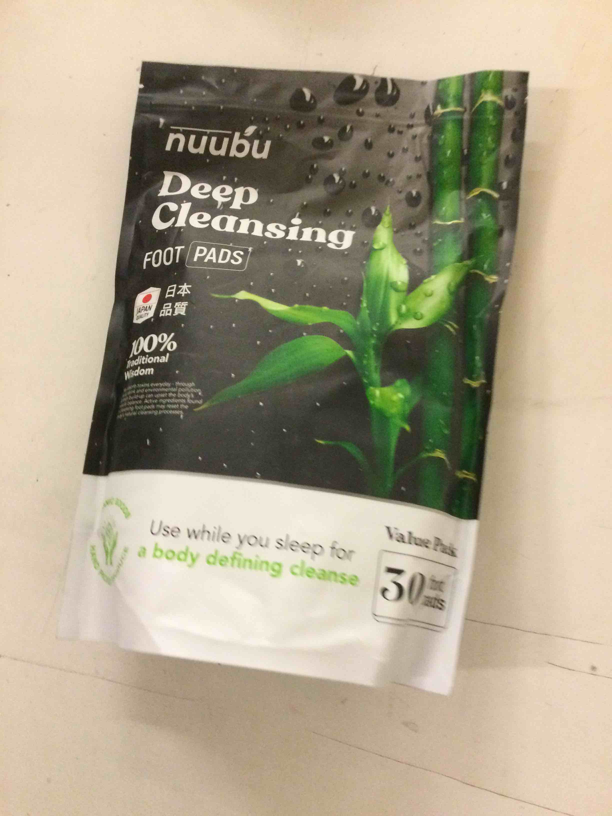 Condition photo showing New/Like New for nuubu Deep Cleasing Foot Pads
