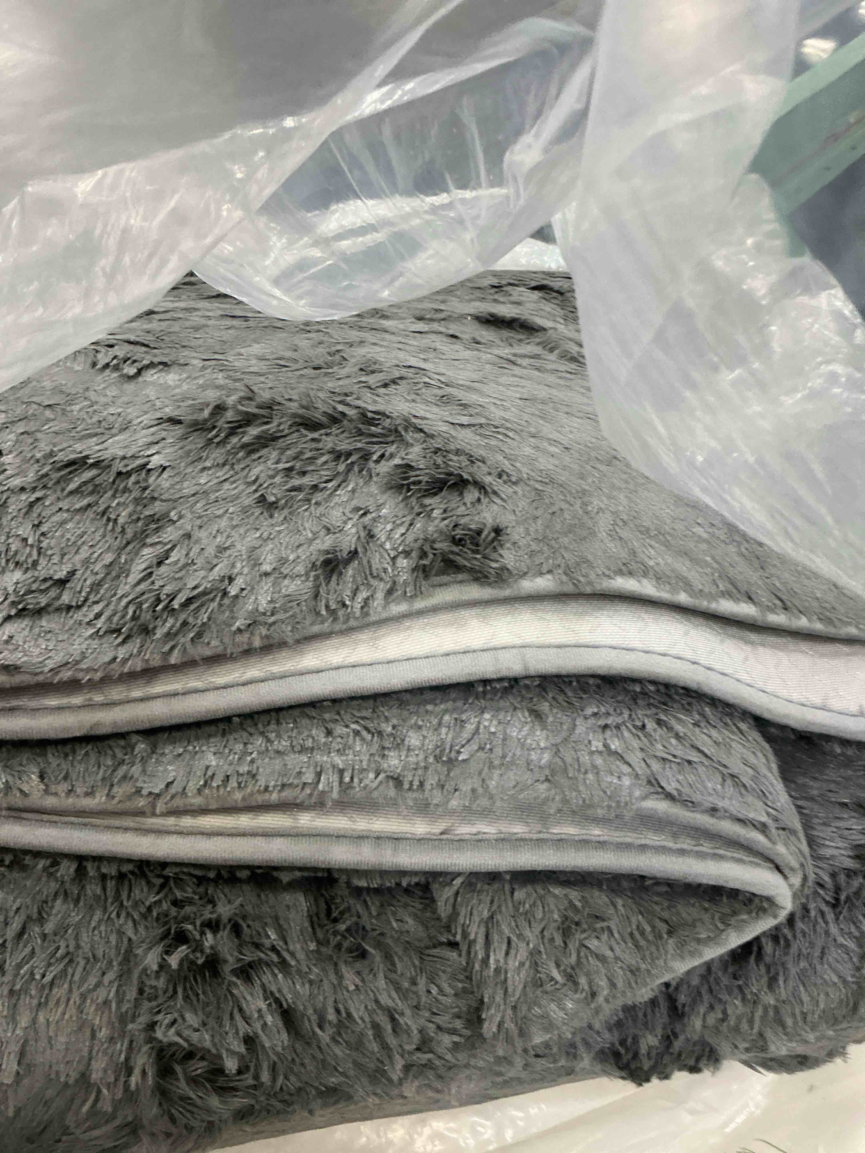 Condition photo showing Good Condition for ophanie fluffy area rug rectangular 8’x10’ dark grey