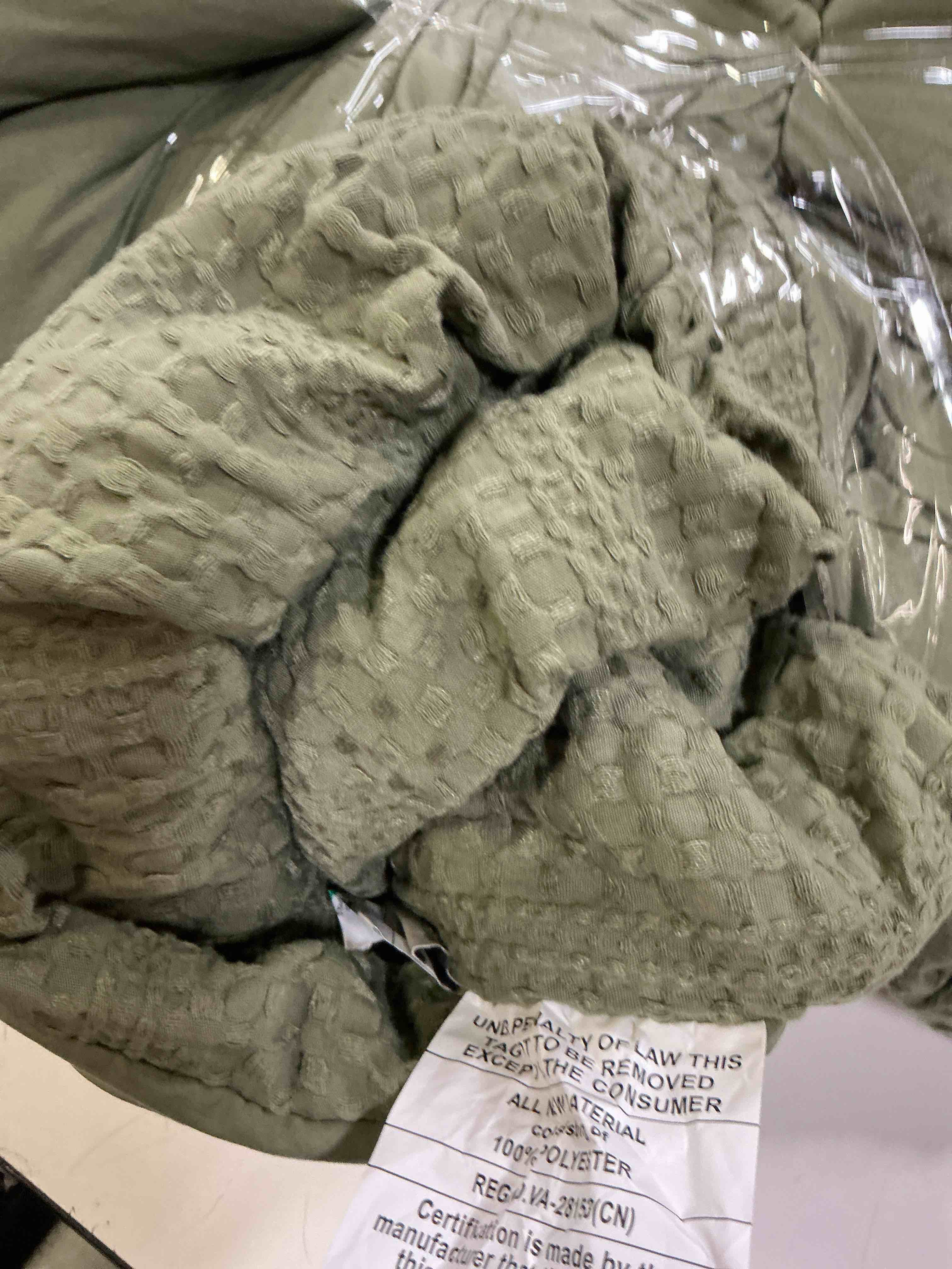 Condition photo showing Good Condition for phf 100% cotton waffle & muslin blanket queen size, 90" x 90", olive green | luxury 400gsm reversible cotton blanket, soft & breathable for dorm, bed, couch & layering in cold weather