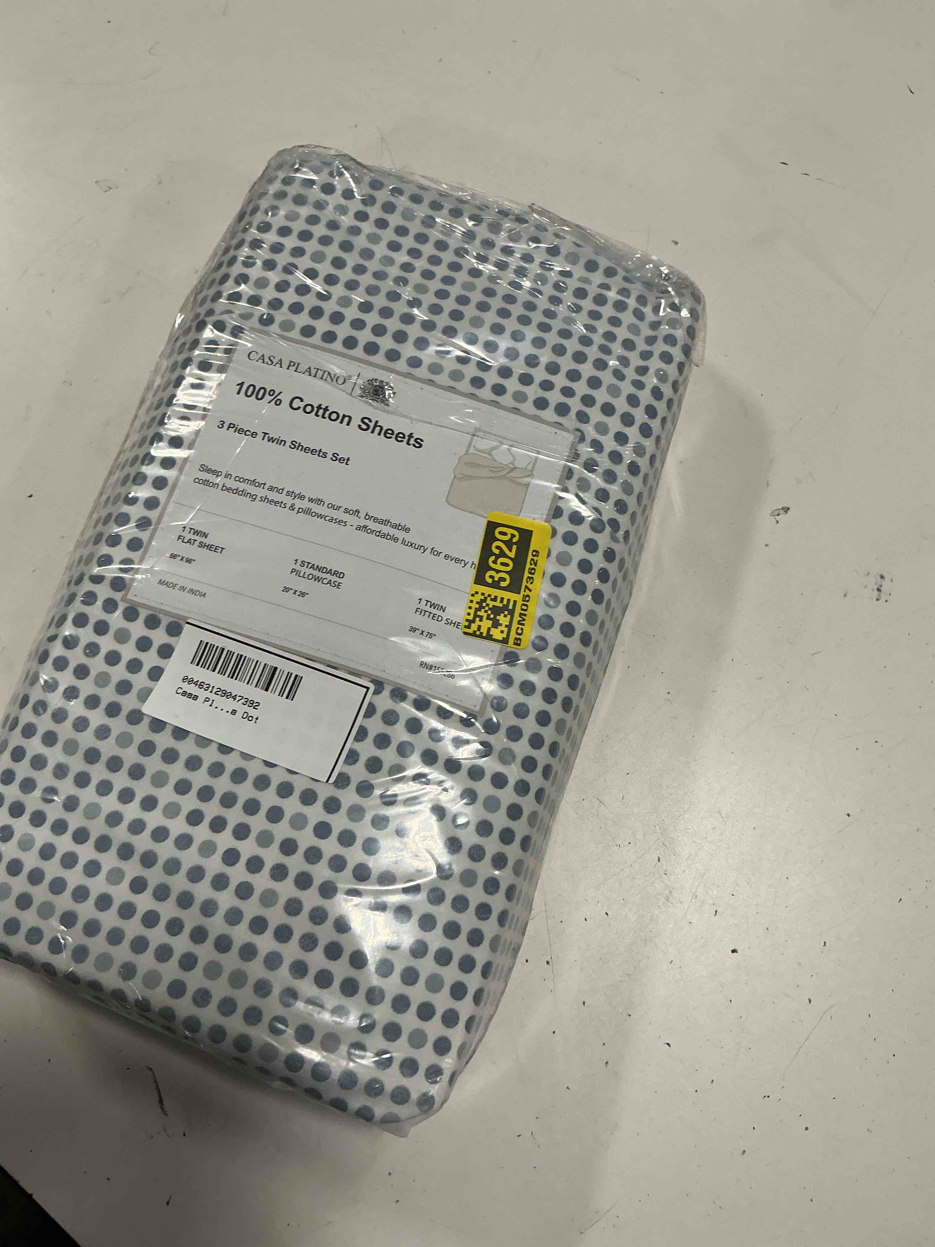 Condition photo showing New/Like New for casa platino 100% long staple cotton 3 piece percale twin size bed sheets set fits mattress upto 15 deep - polka dot