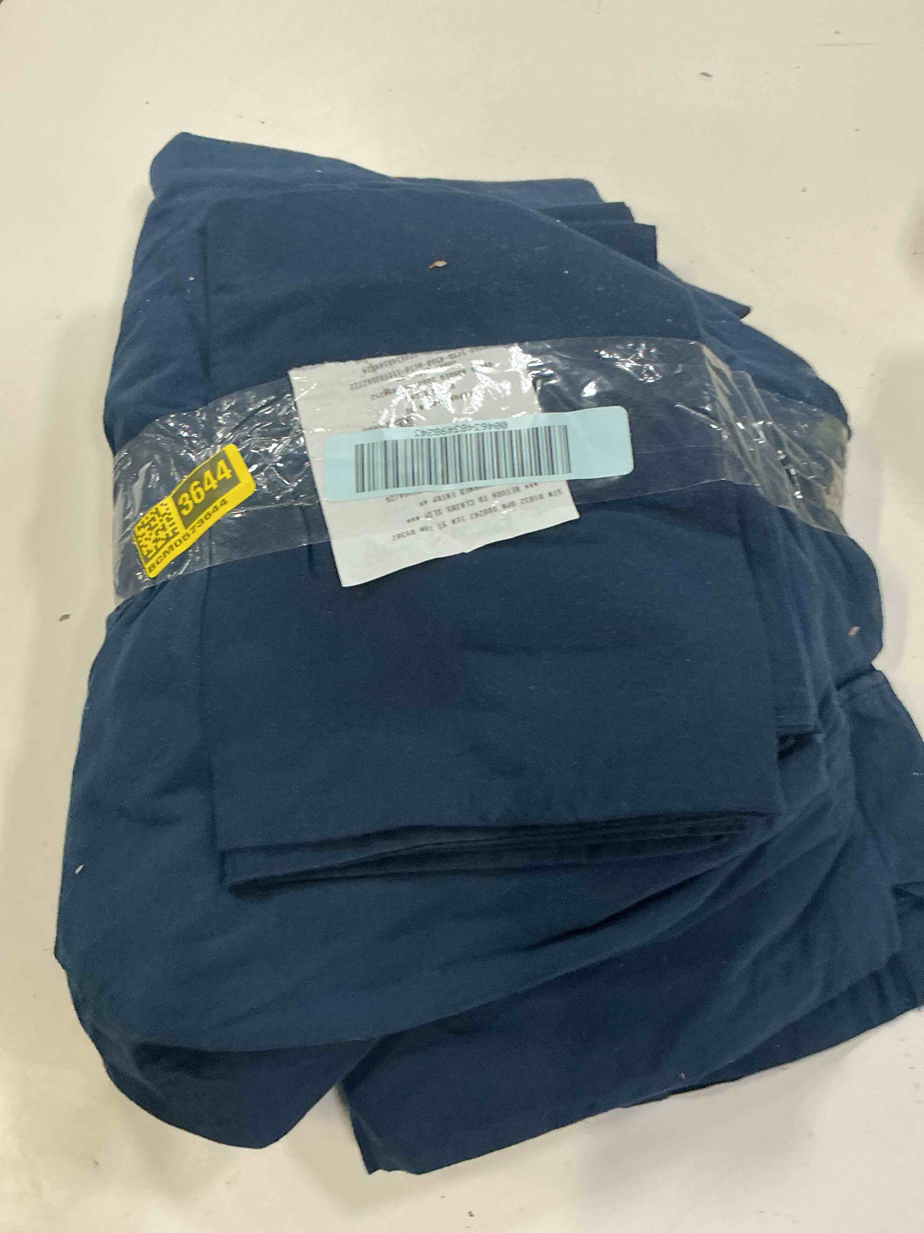 Condition photo showing Good Condition for casa platino 100% cotton soft and breathable 3 piece twin size bed sheets set fits mattress upto 15 deep - navy