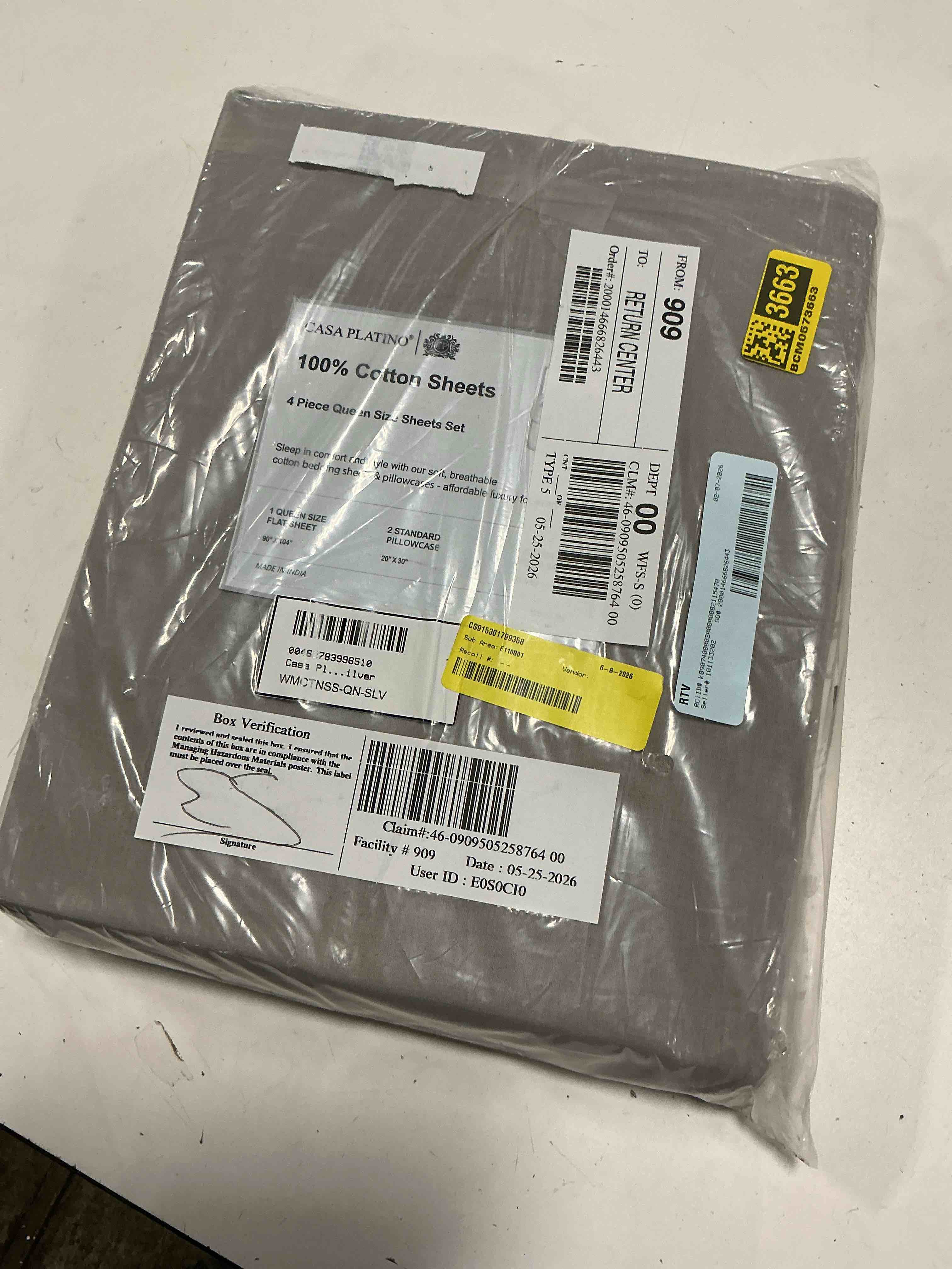 Condition photo showing New/Like New for casa platino 100% cotton 4 piece pure percale queen size bed sheets set fits mattress upto 15 deep - silver