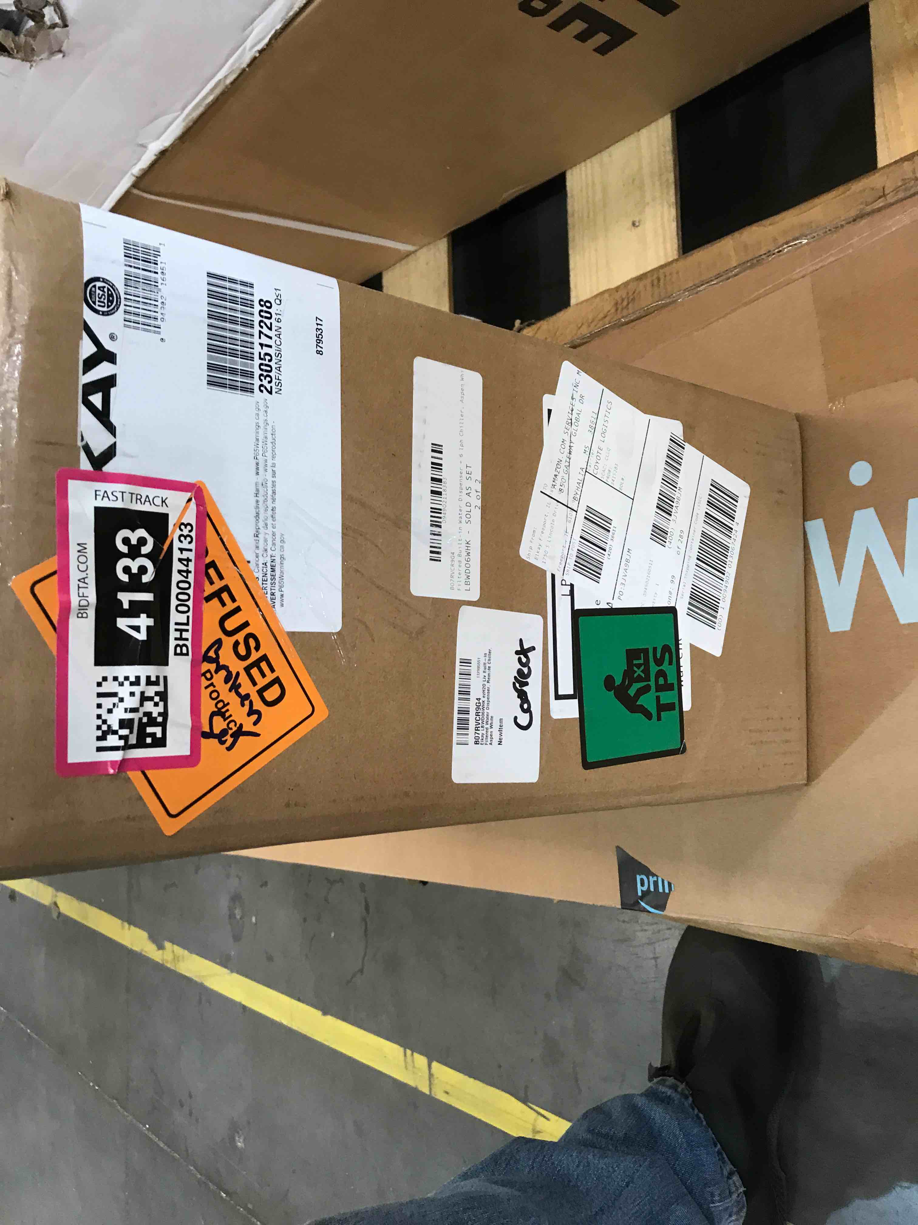 https://s3.amazonaws.com/lotting-images-prod/bidfta/BHL00044133_1690224490785.jpeg