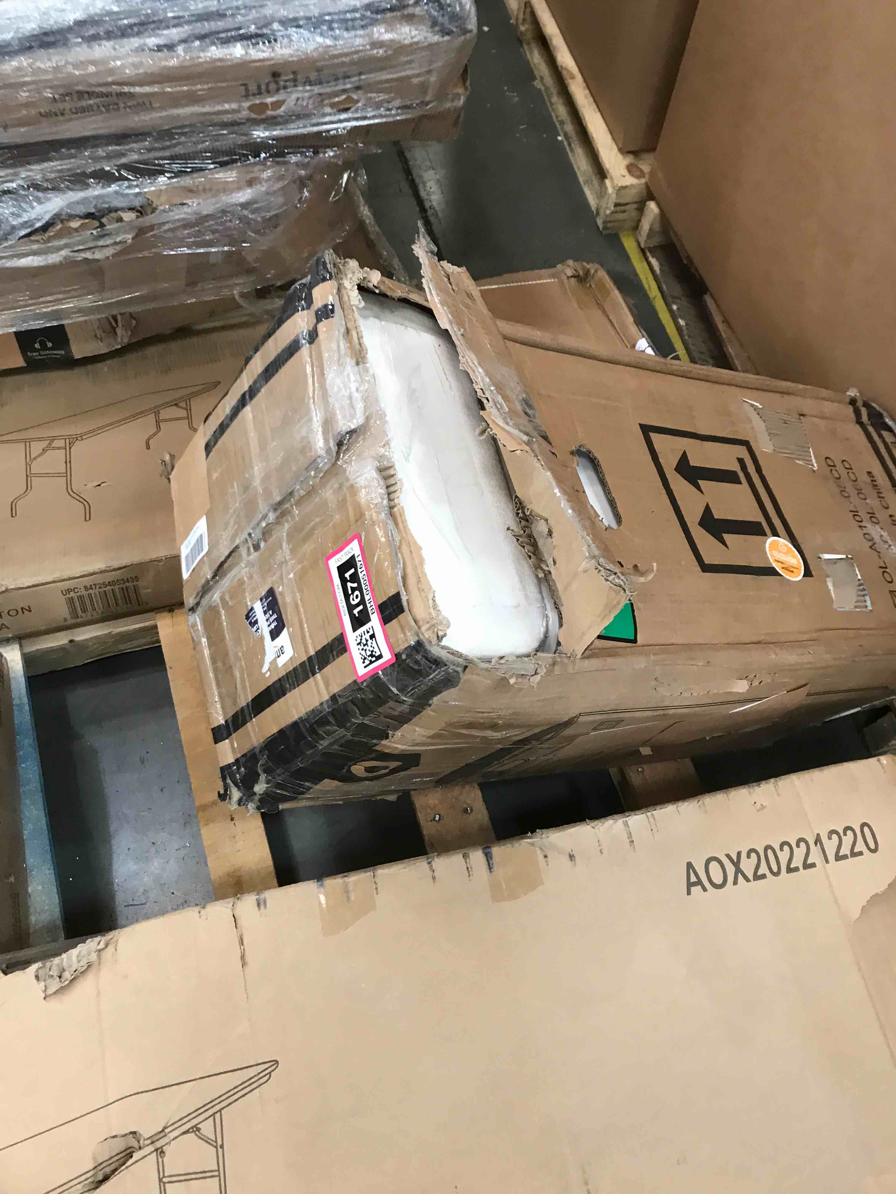 https://s3.amazonaws.com/lotting-images-prod/bidfta/BHL00051671_1683306666559.jpeg