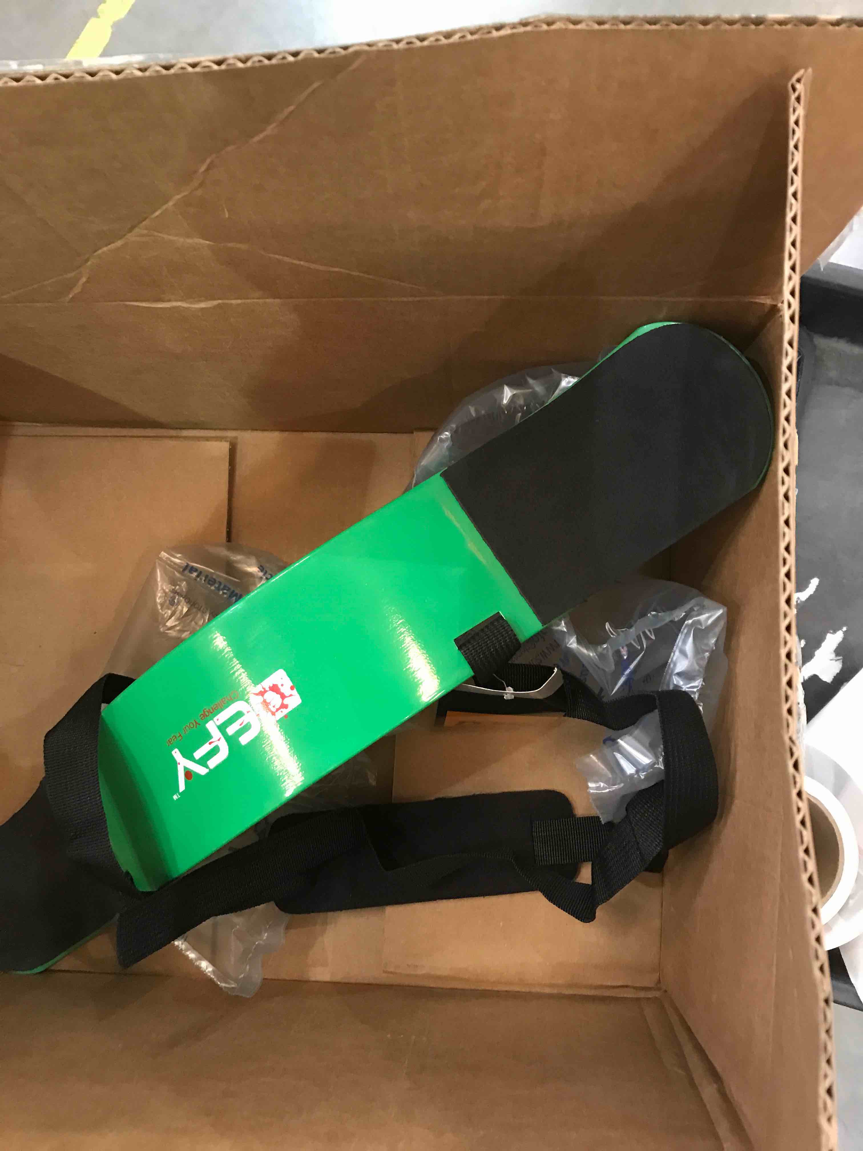 https://s3.amazonaws.com/lotting-images-prod/bidfta/BHL00053751_1686325678069.jpeg