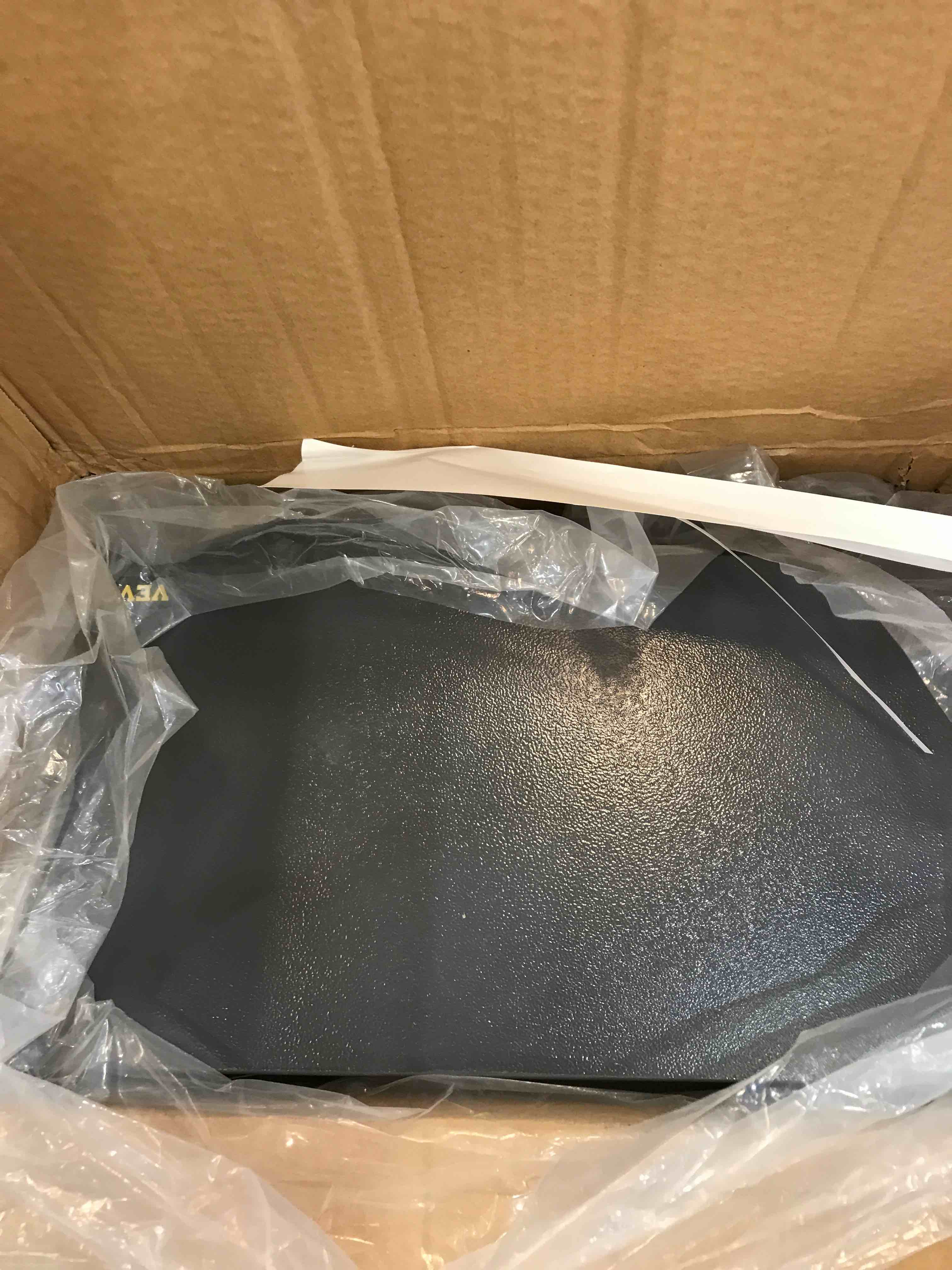 https://s3.amazonaws.com/lotting-images-prod/bidfta/BHL00054730_1685987666536.jpeg