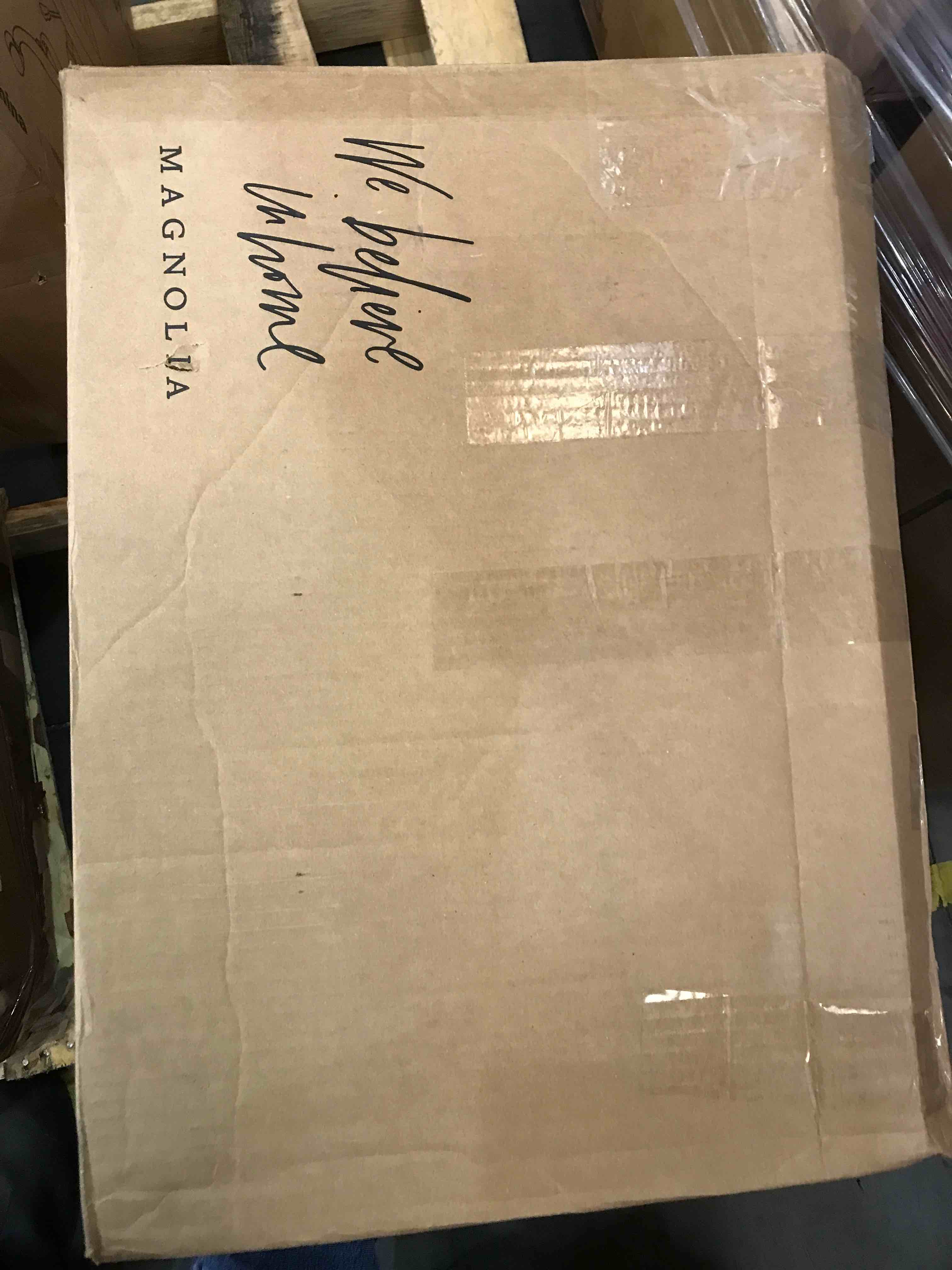 https://s3.amazonaws.com/lotting-images-prod/bidfta/BHL00054802_1686059505854.jpeg