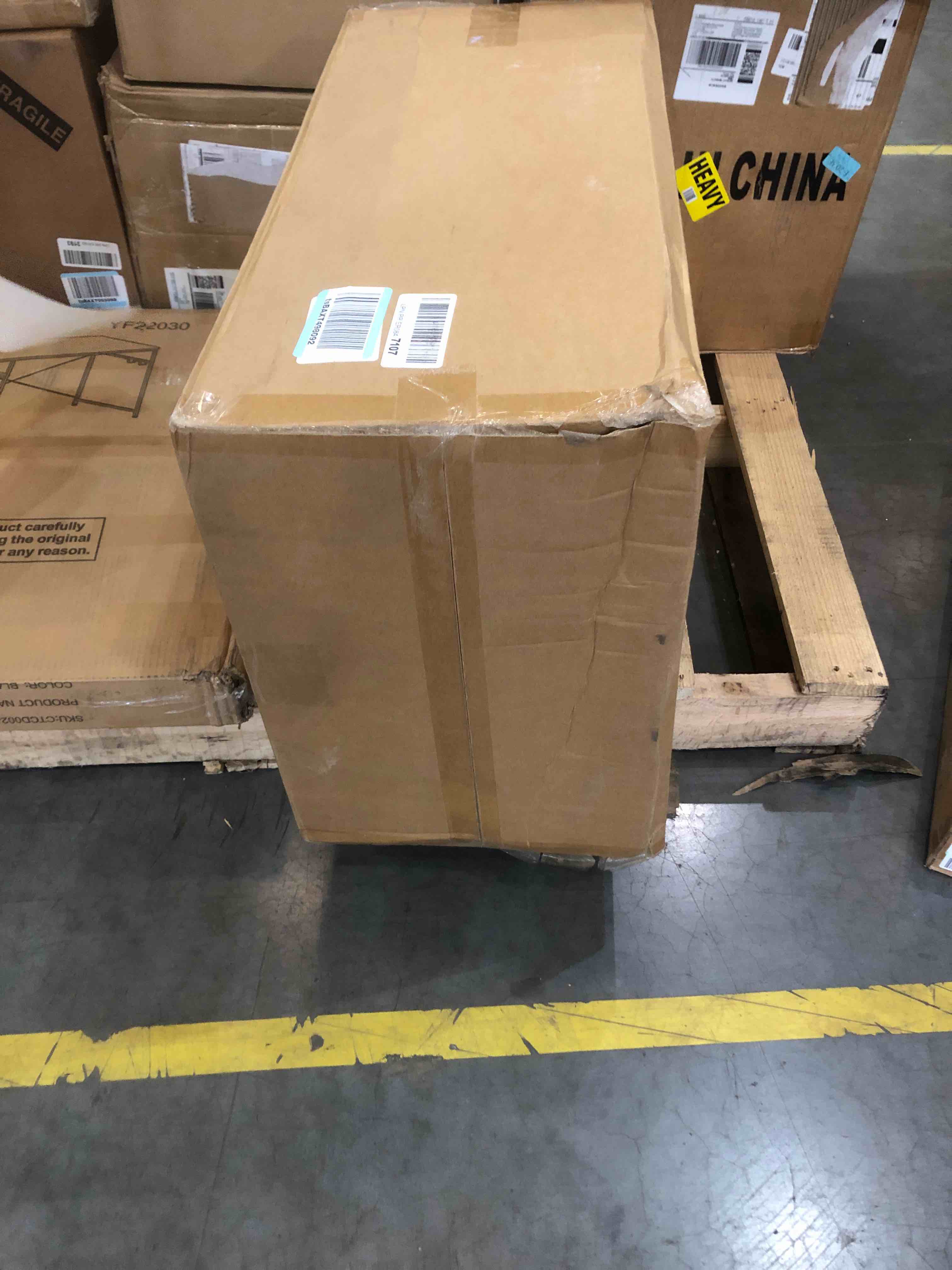 https://s3.amazonaws.com/lotting-images-prod/bidfta/BHL00055285_1686055543230.jpeg