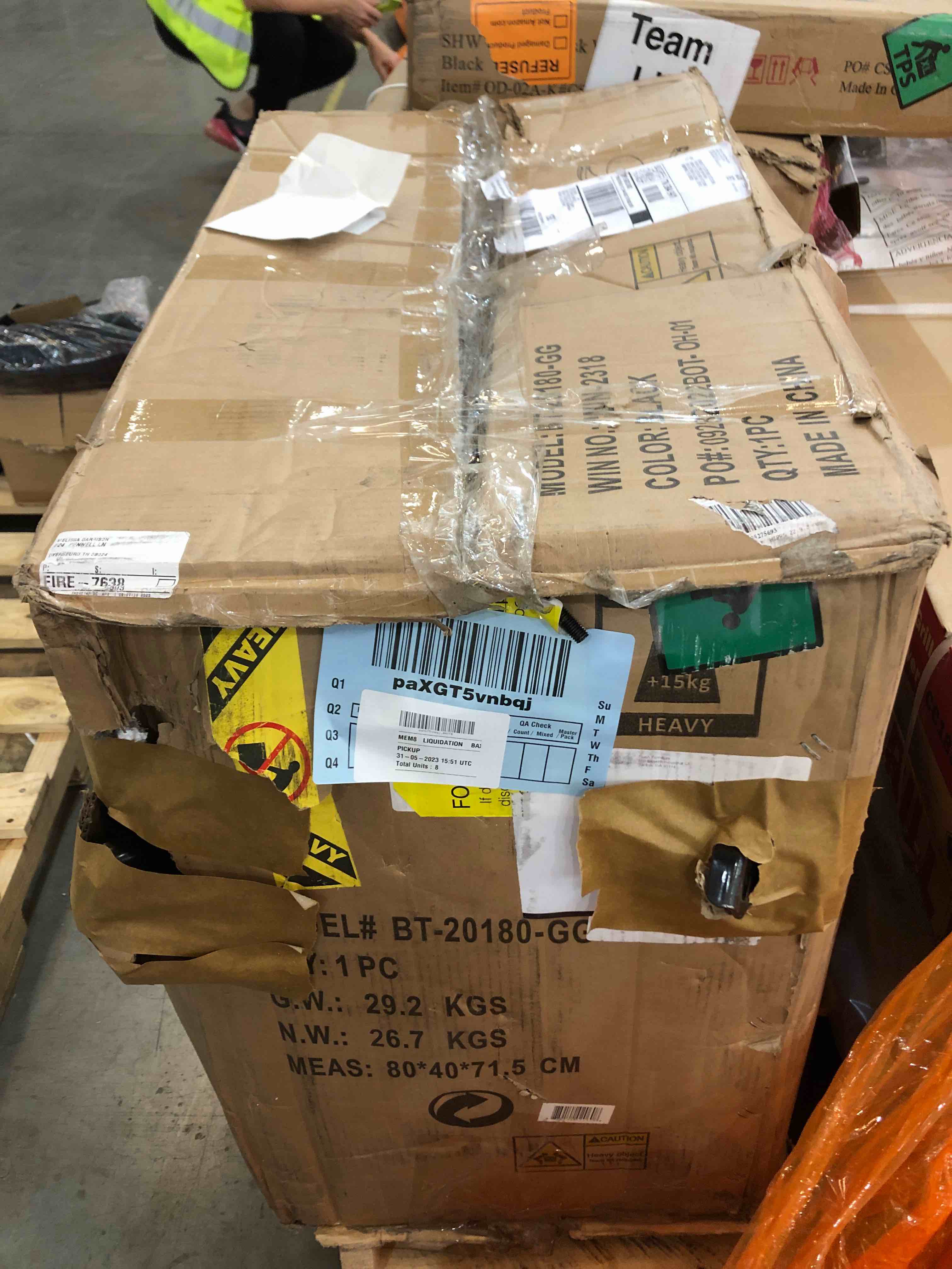https://s3.amazonaws.com/lotting-images-prod/bidfta/BHL00056963_1686839348163.jpeg