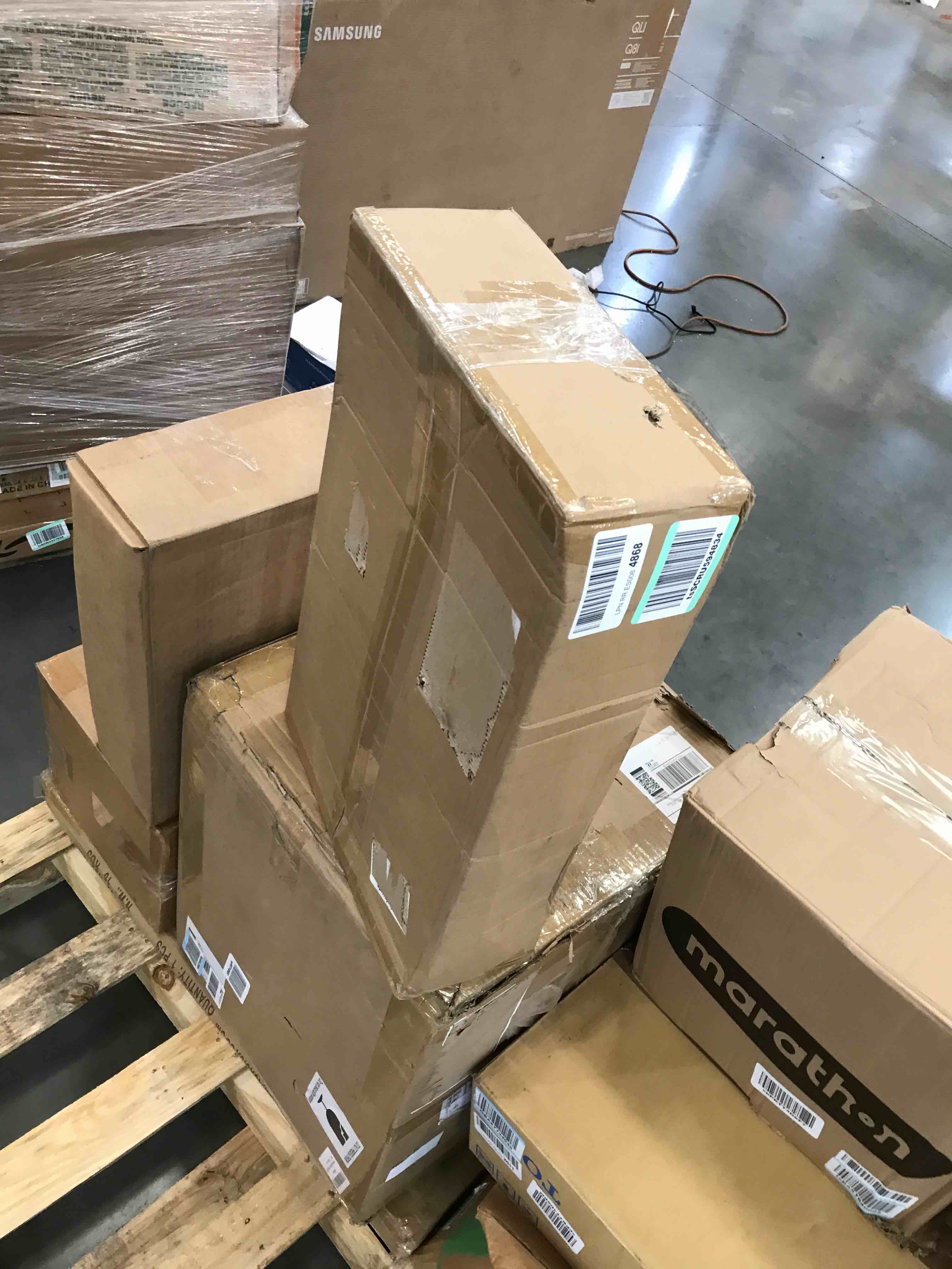 https://s3.amazonaws.com/lotting-images-prod/bidfta/BHL00057260_1686249600281.jpeg