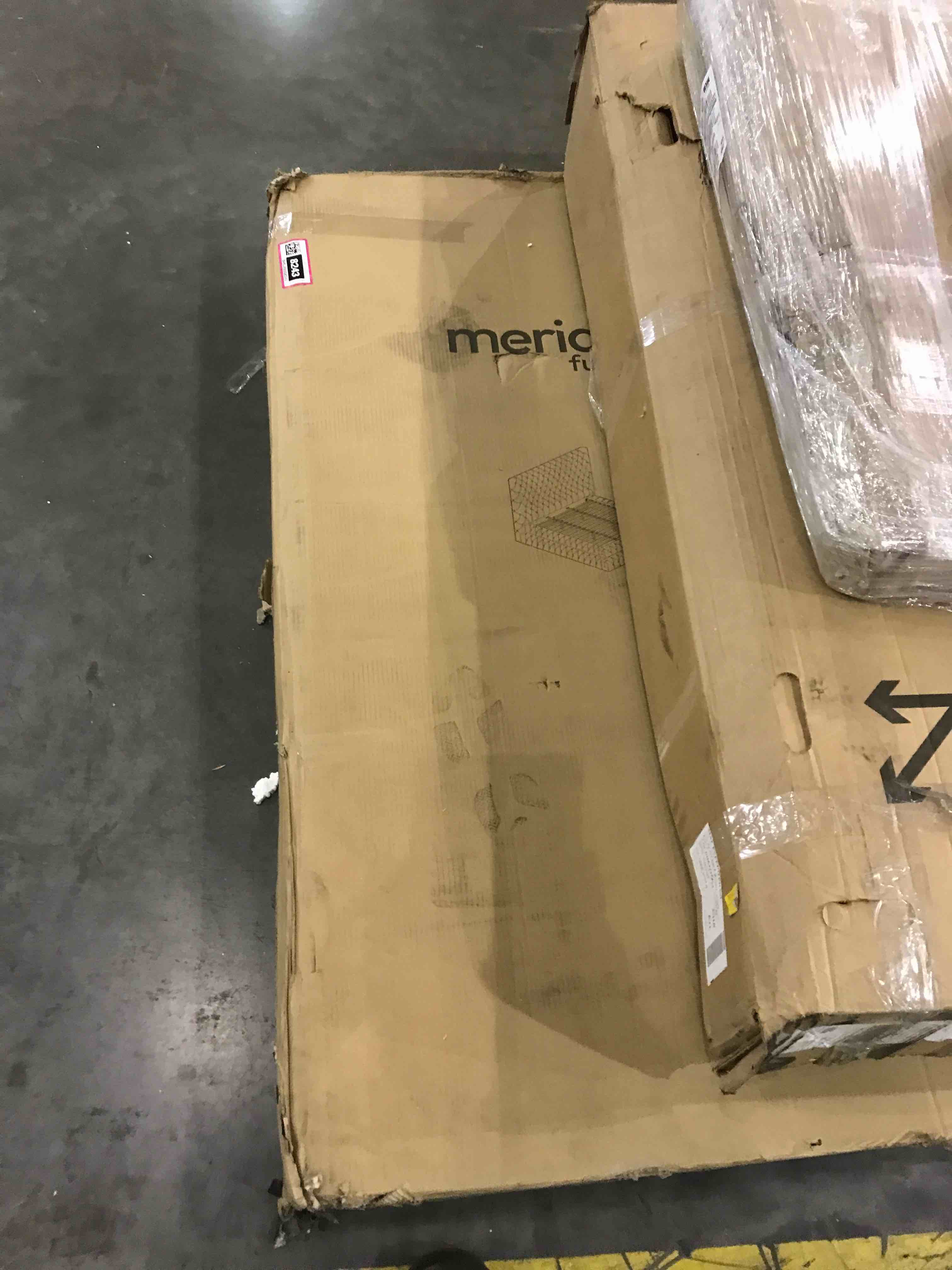 https://s3.amazonaws.com/lotting-images-prod/bidfta/BHL00058243_1683547635021.jpeg