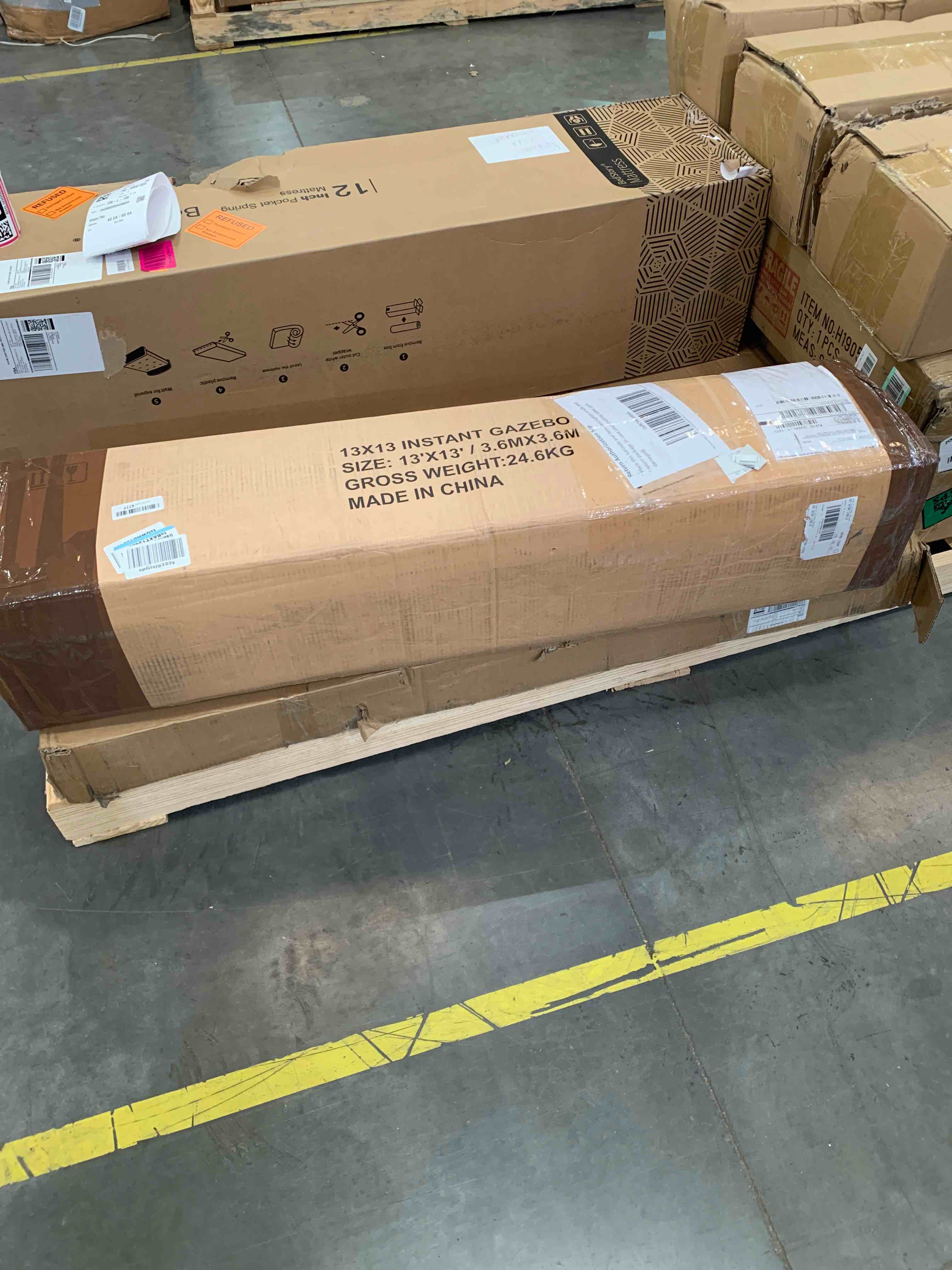https://s3.amazonaws.com/lotting-images-prod/bidfta/BHL00058862_1685715620895.jpeg