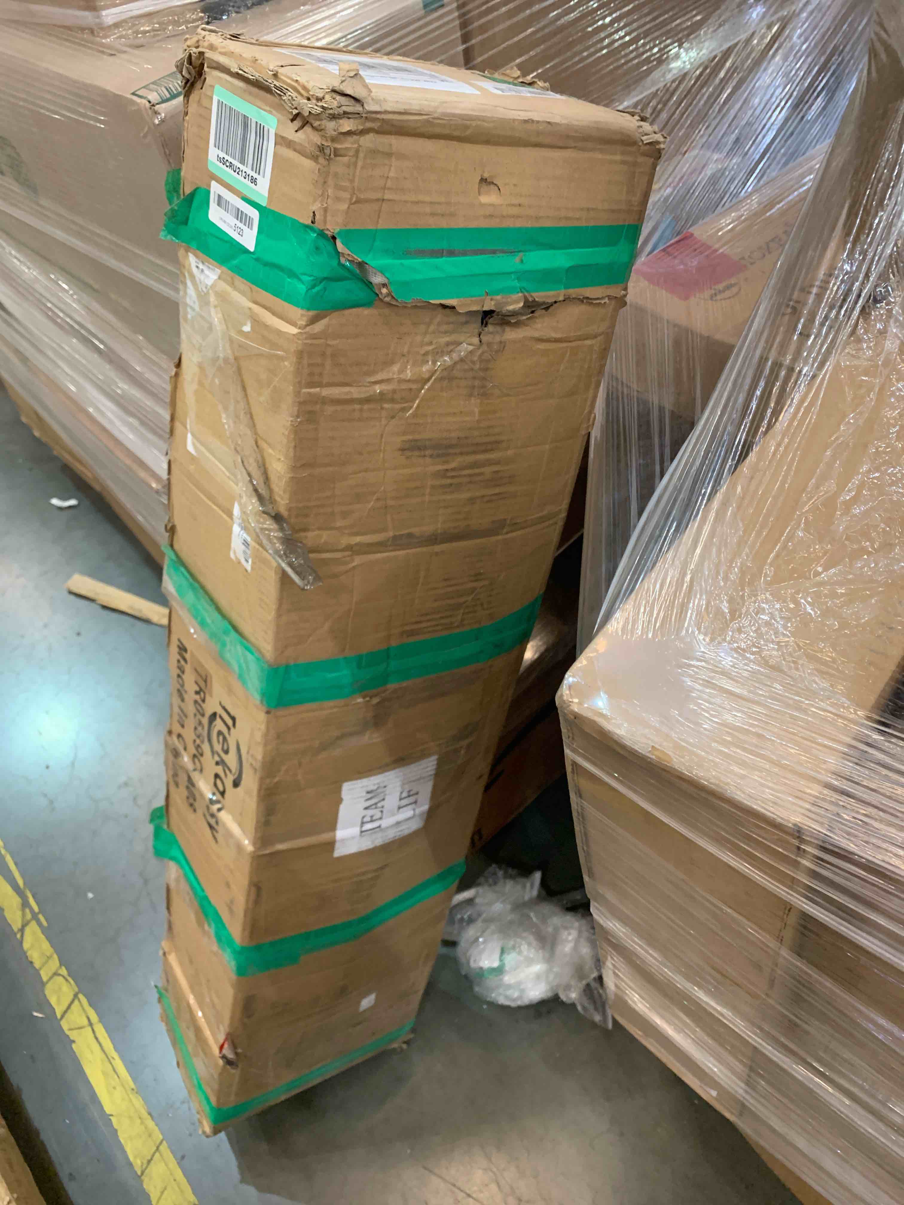 https://s3.amazonaws.com/lotting-images-prod/bidfta/BHL00058868_1685716940965.jpeg