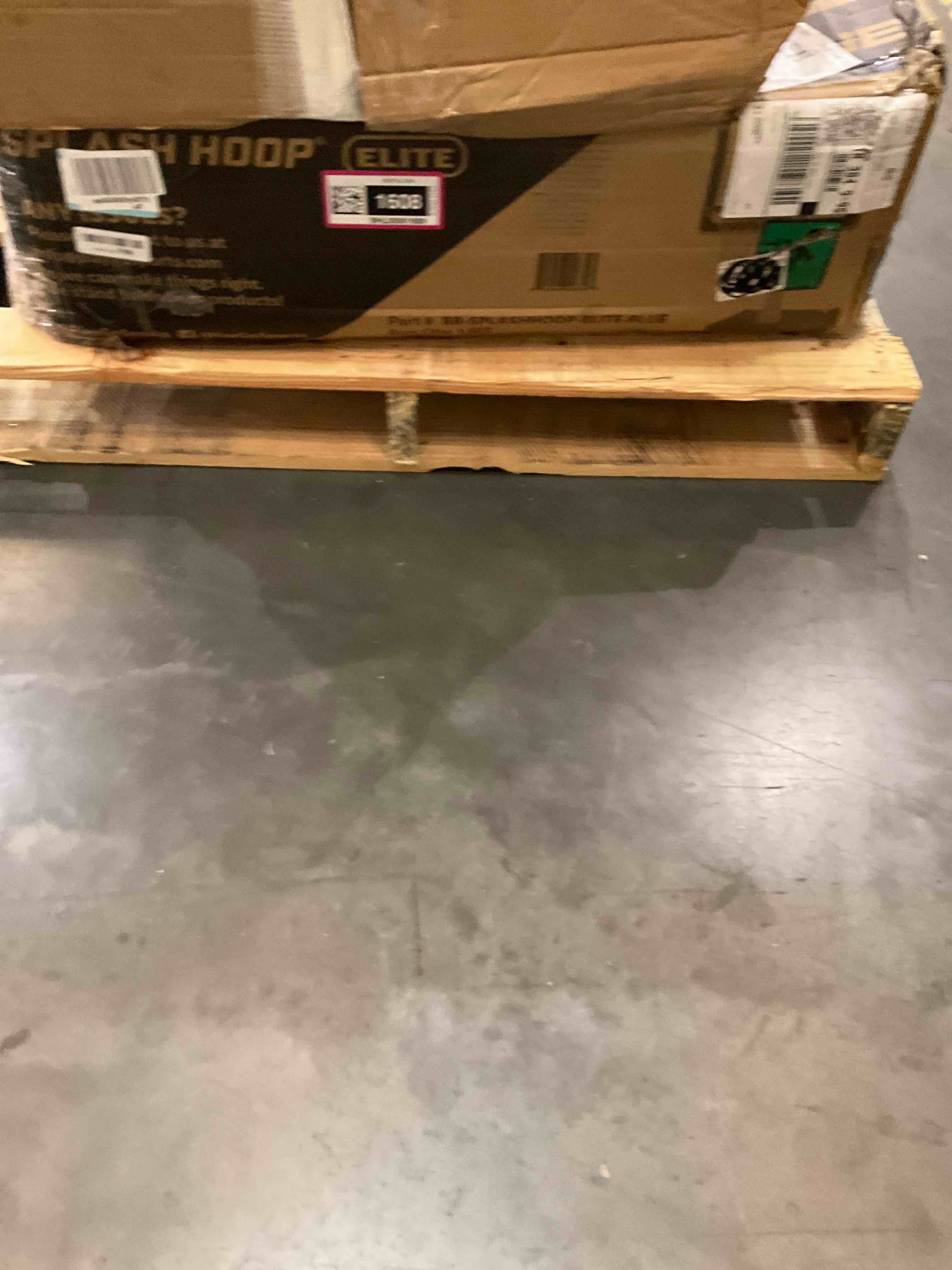 https://s3.amazonaws.com/lotting-images-prod/bidfta/BHL00061608_1687956313994.jpeg