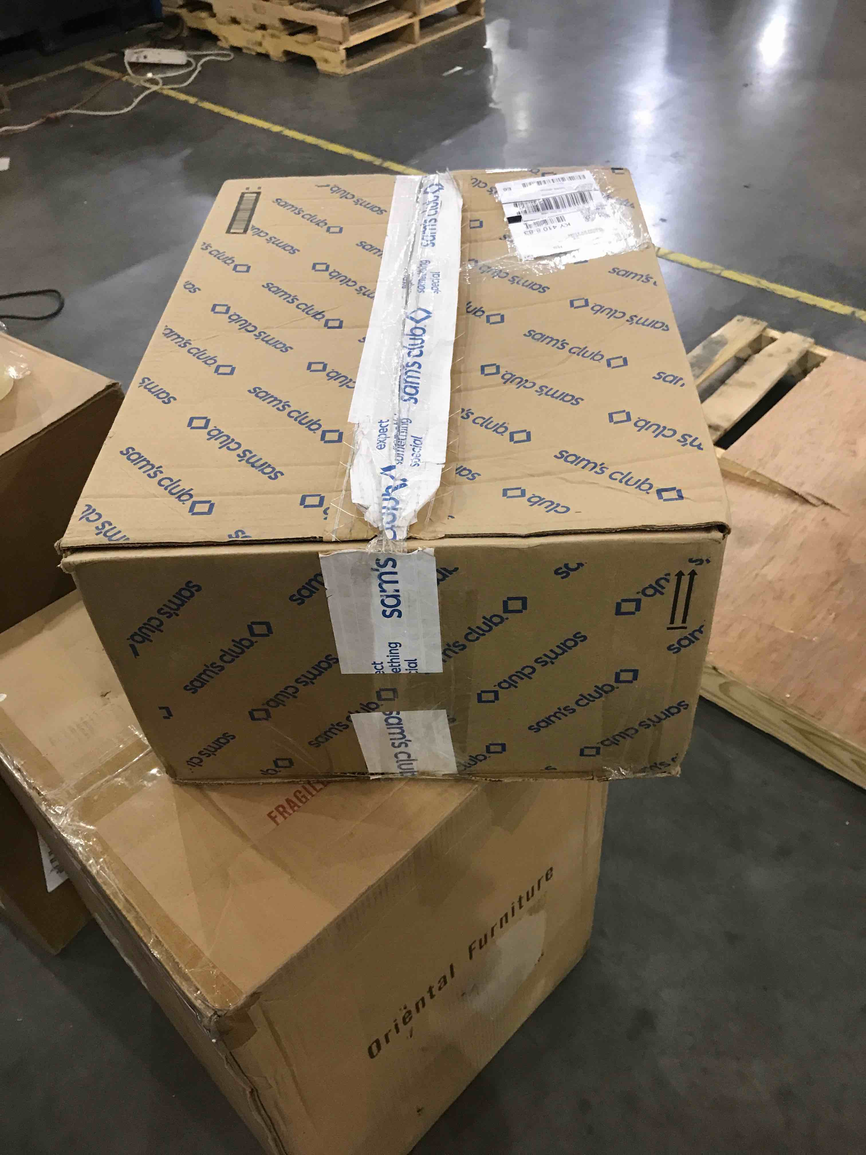 https://s3.amazonaws.com/lotting-images-prod/bidfta/BHL00061850_1688123808426.jpeg
