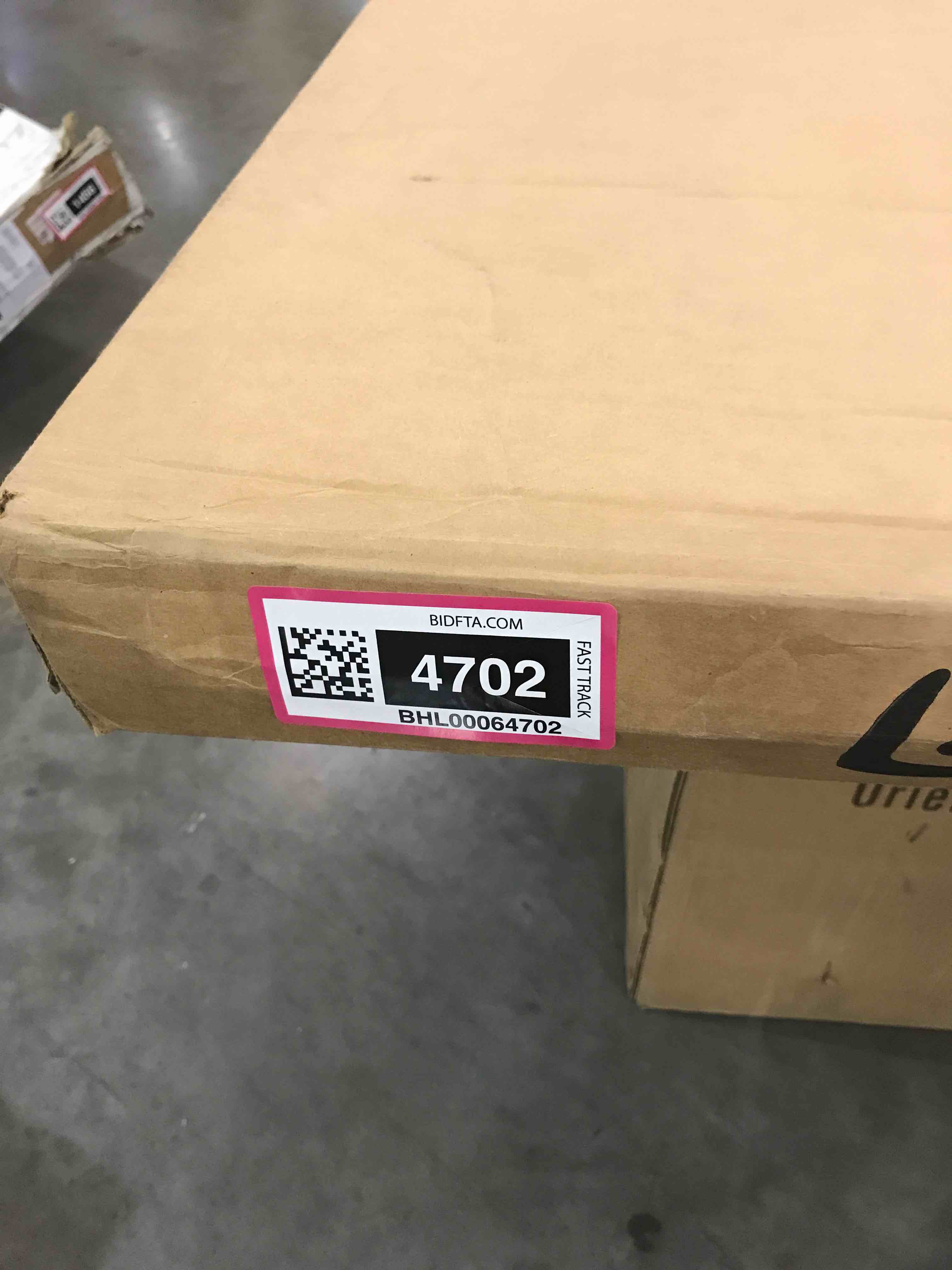 https://s3.amazonaws.com/lotting-images-prod/bidfta/BHL00064702_1688649412918.jpeg