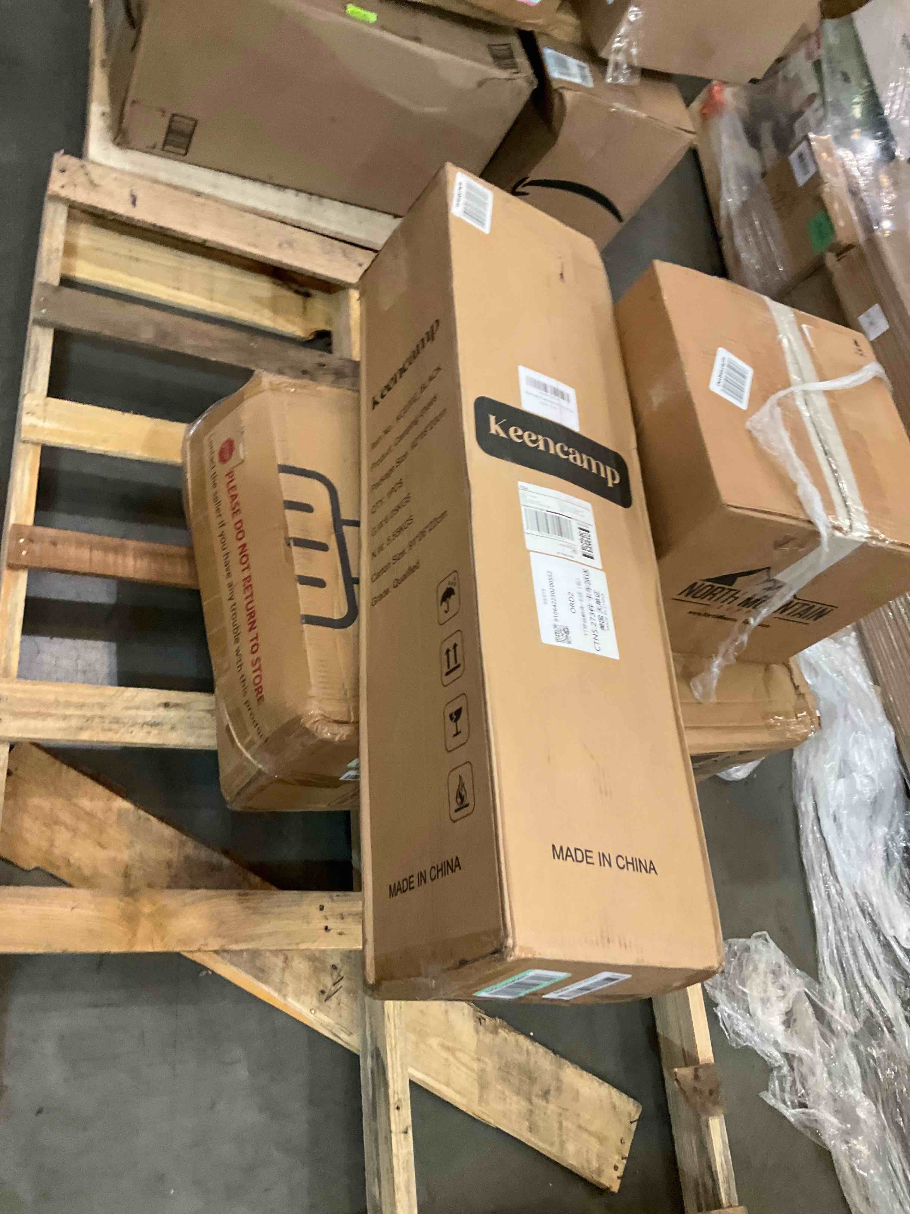 https://s3.amazonaws.com/lotting-images-prod/bidfta/BHL00065176_1686325439428.jpeg