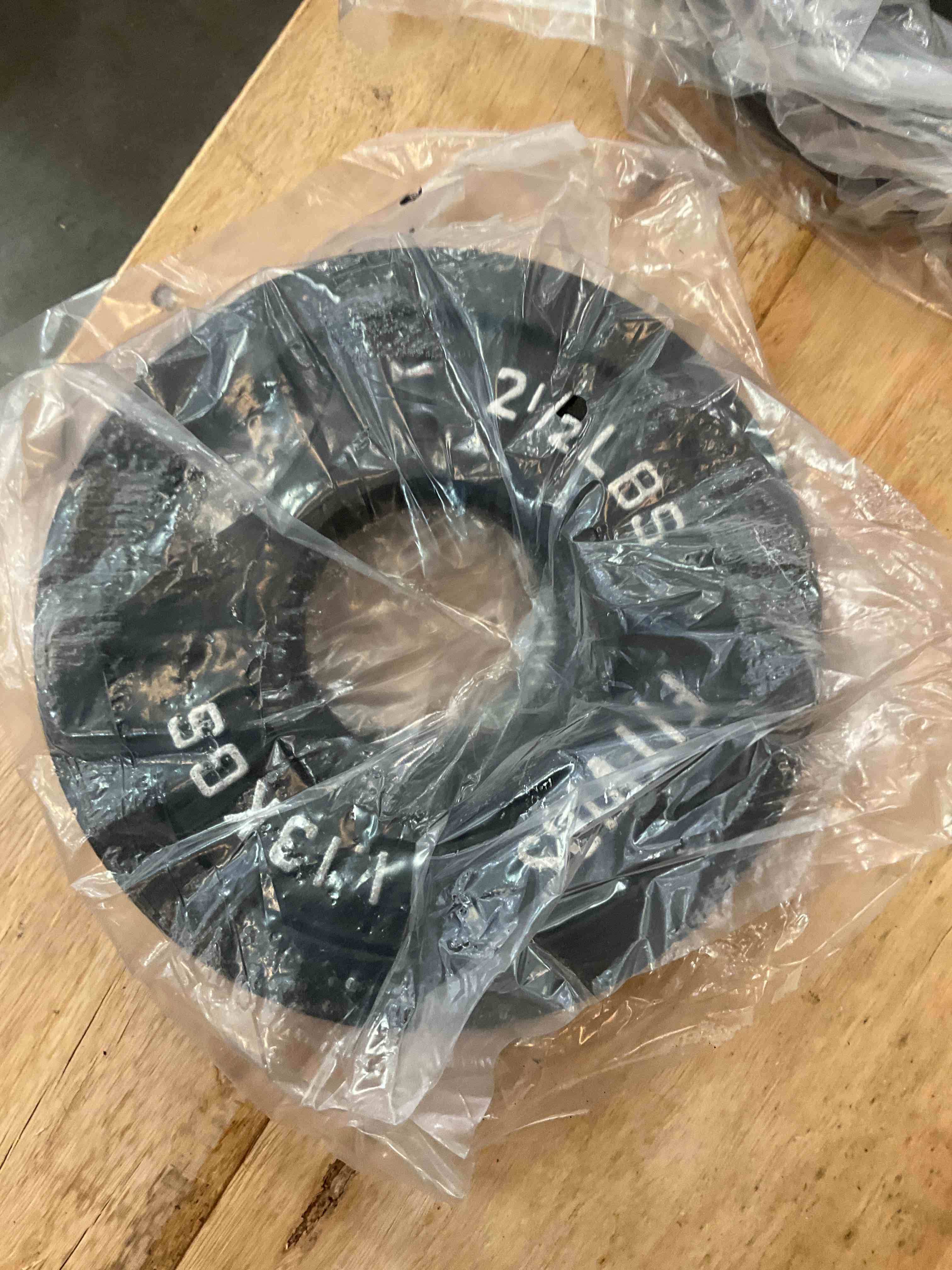 2.5lb wieght plates pair 