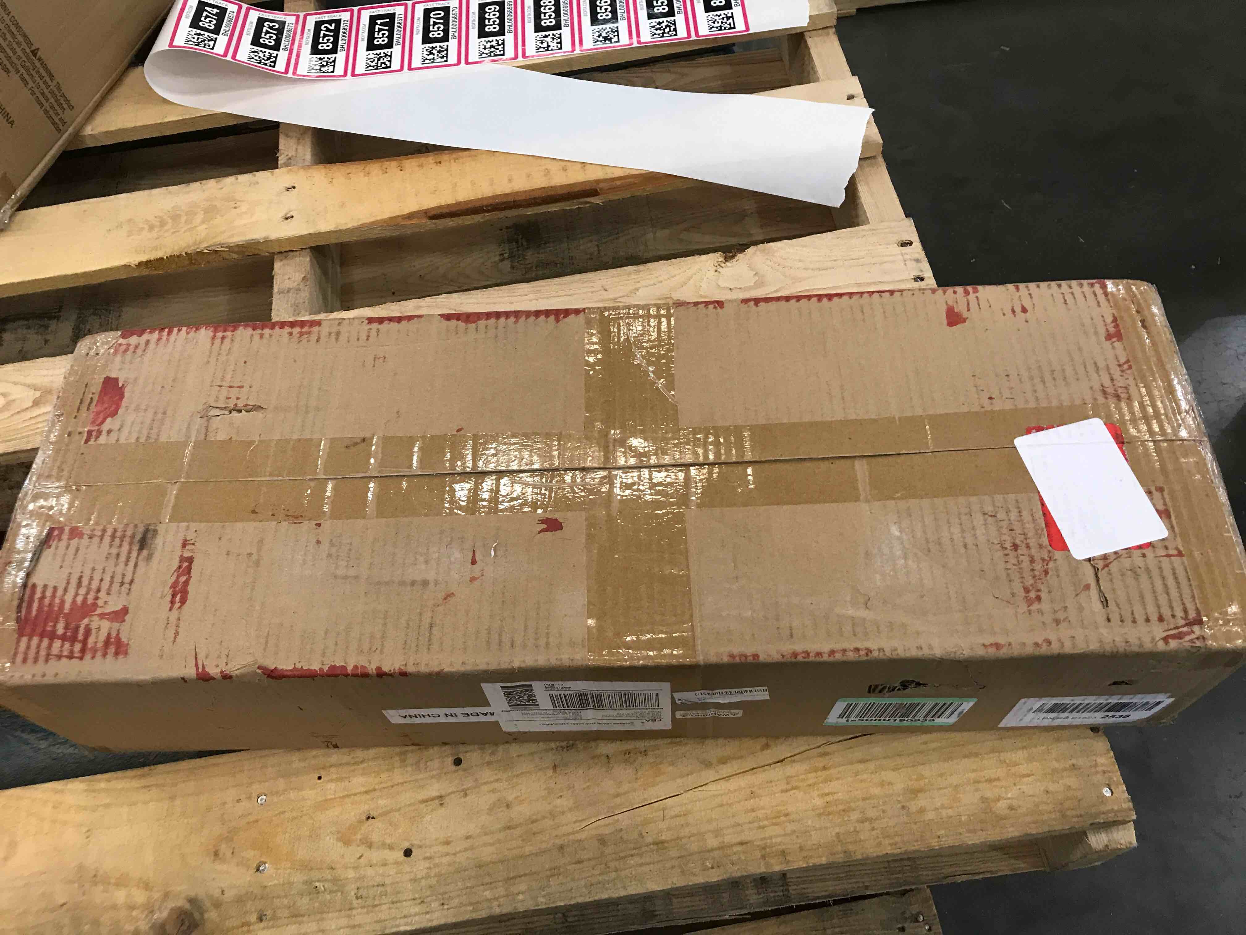 BROSCONE N0001 2 Pieces 1 Pair Suspension Rear Electronic Inductive Air Ride Shock Absorber Set Assembly Replacement Compatible with 2002-2014 for Escalade