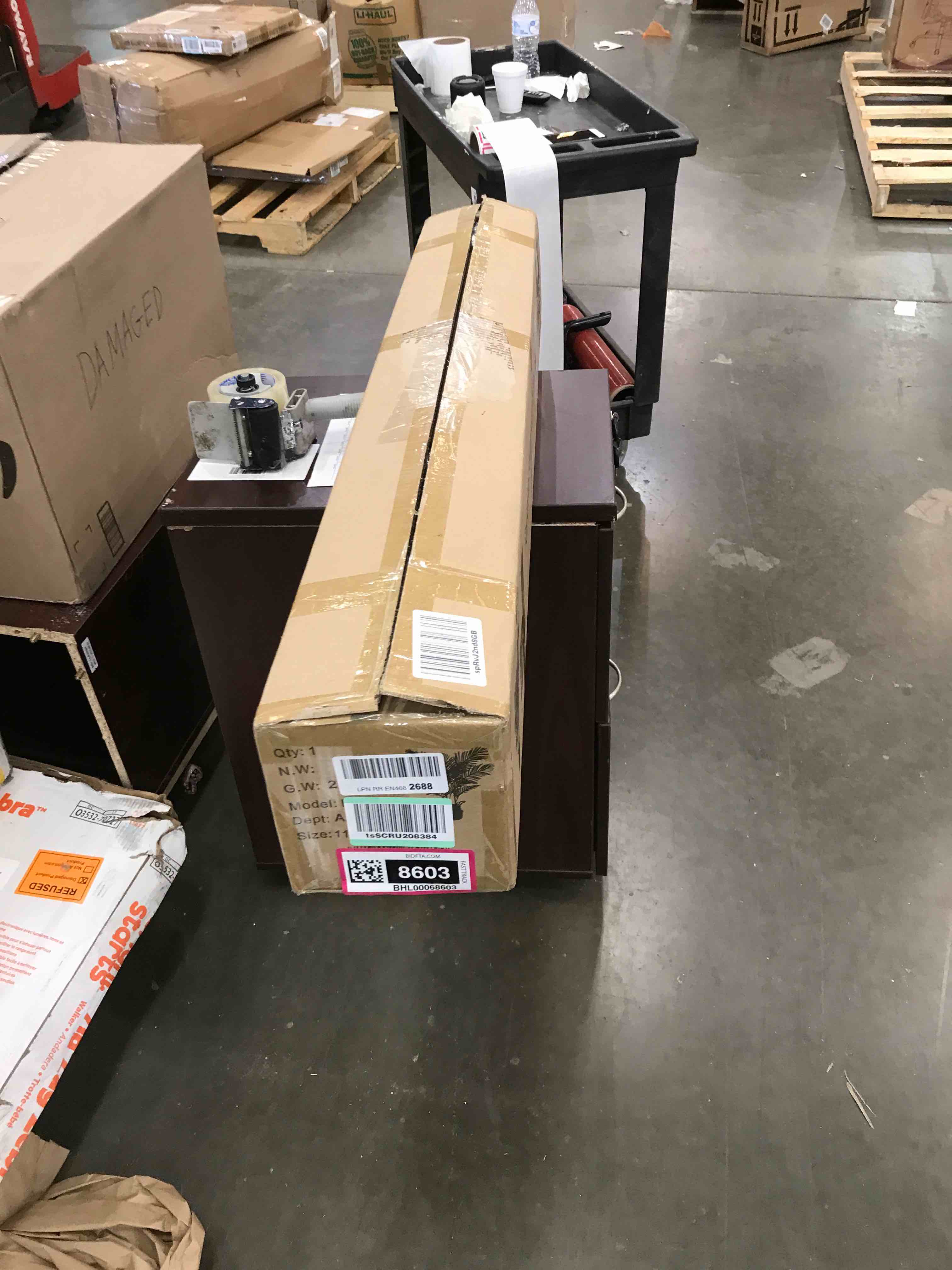 Ferrgoal Artificial Areca Palm Plants 4.6Ft Fake Dypsis Lutescens Tree with 15 Trunks in Pot and Woven Seagrass Belly Basket Tropical Faux Plant for Home Indoor Outdoor Office Modern Decor Green