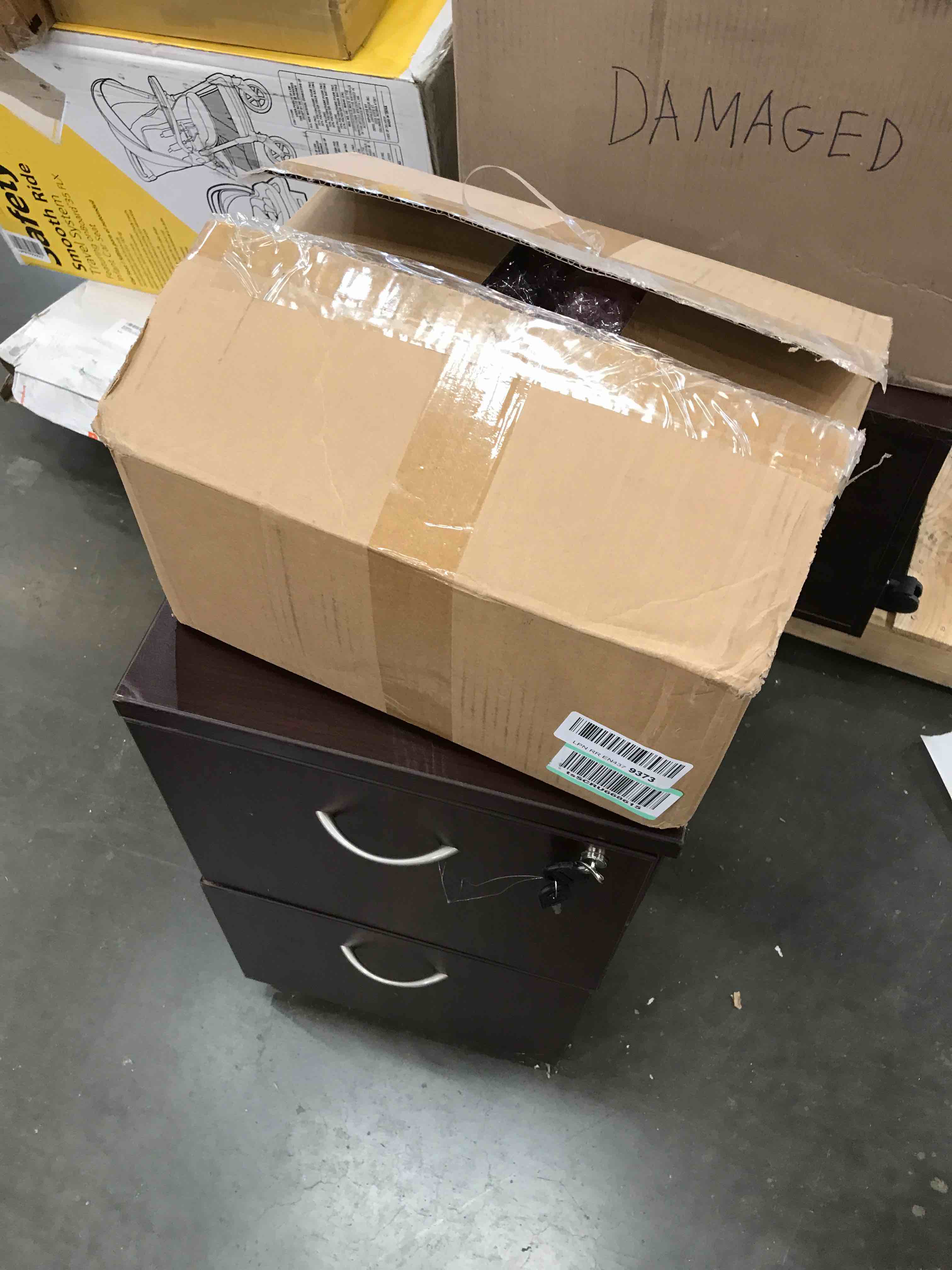 BLOSMON Hydrangea Artificial Flowers Ball Centerpieces 10 Pcs Burgundy Fake Flowers Silk Hydrangea Flower Balls Faux Hydrangeas Floral Arrangements Bouquet for Wedding Home Room Table Decoration