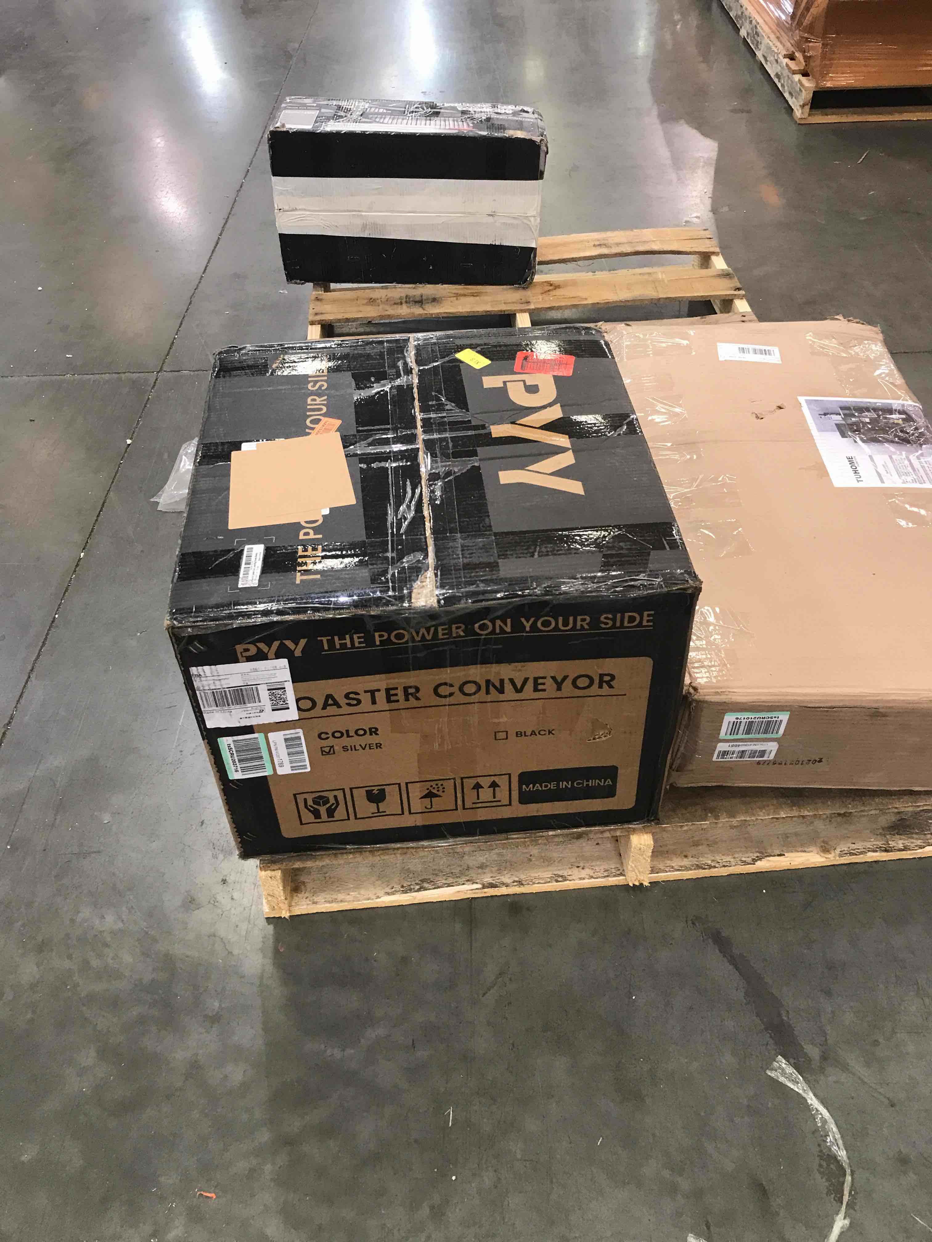 https://s3.amazonaws.com/lotting-images-prod/bidfta/BHL00070083_1689262829088.jpeg