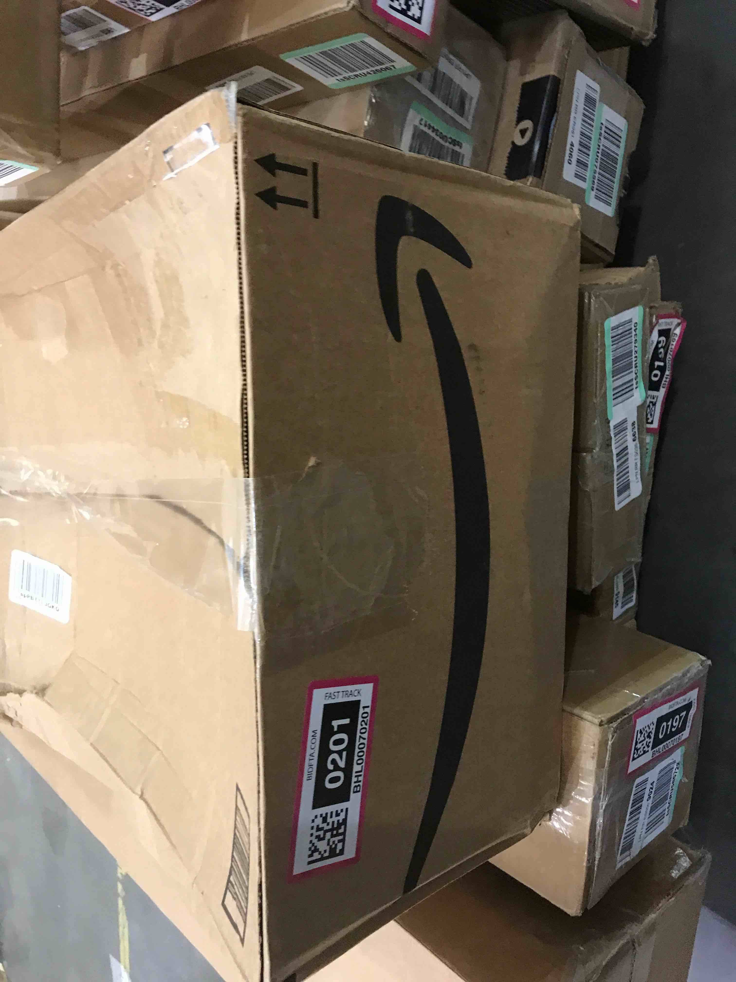 https://s3.amazonaws.com/lotting-images-prod/bidfta/BHL00070201_1689619558375.jpeg