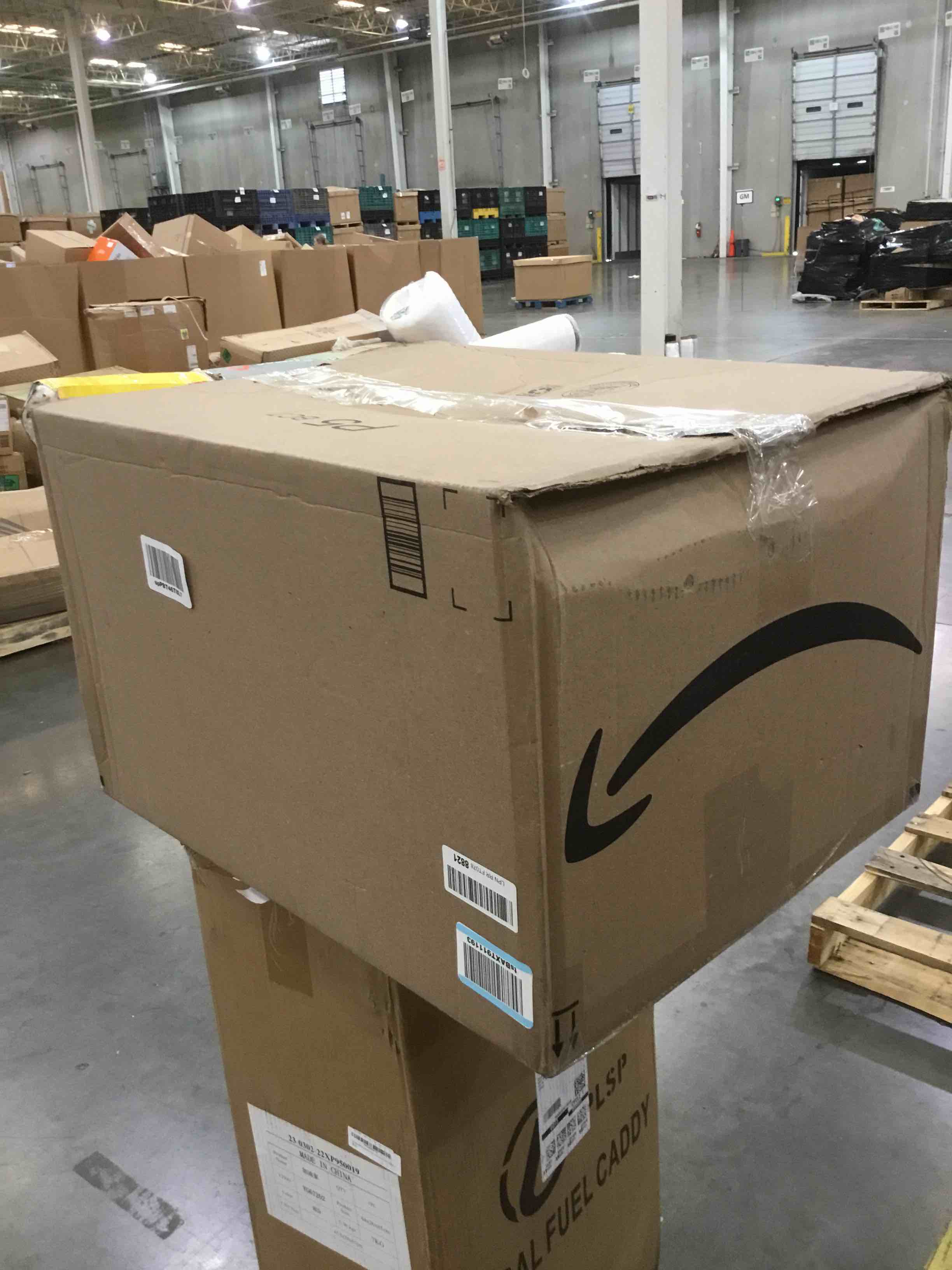 https://s3.amazonaws.com/lotting-images-prod/bidfta/BHL00070499_1690473480342.jpeg