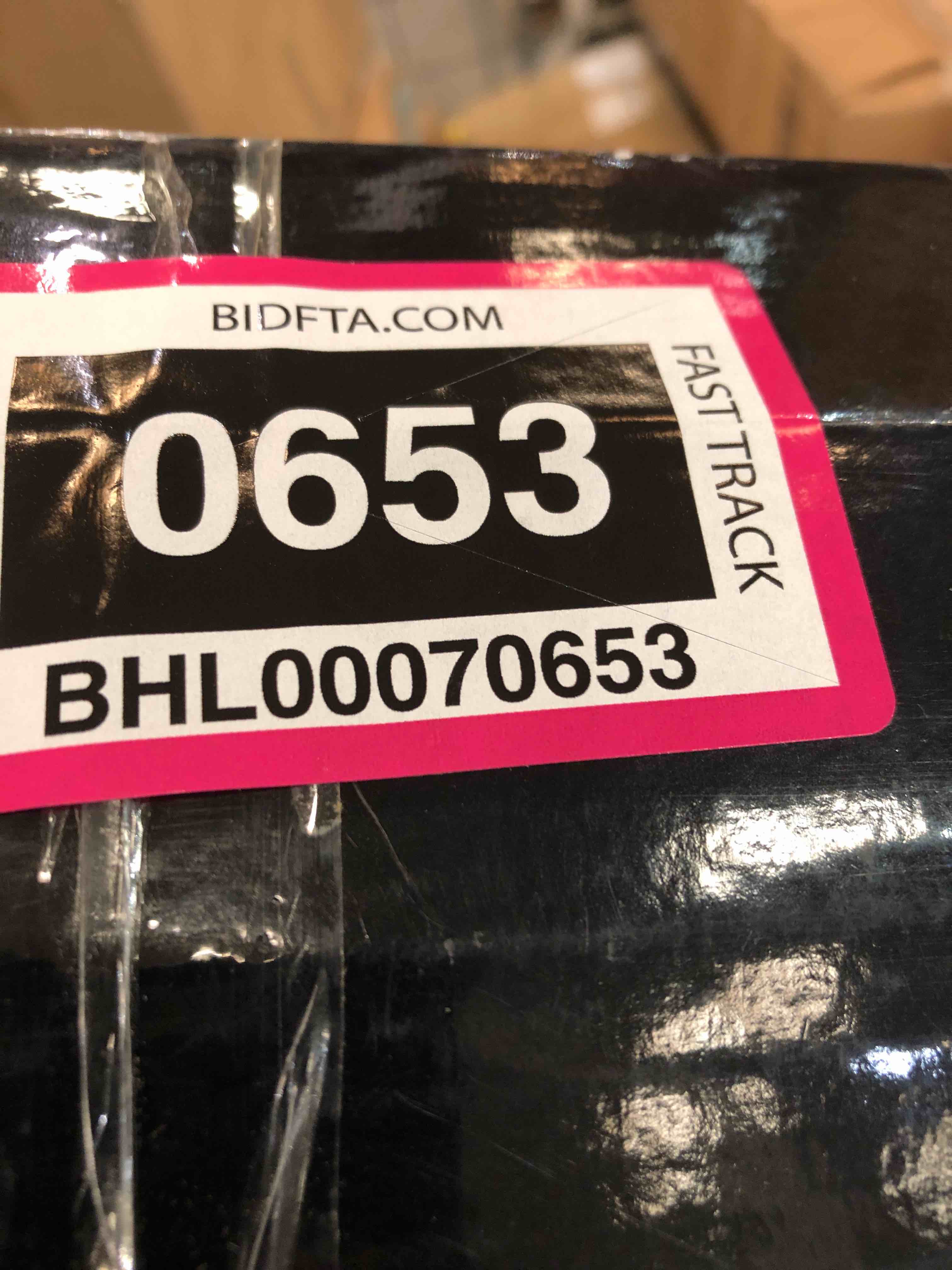 https://s3.amazonaws.com/lotting-images-prod/bidfta/BHL00070653_1689614277945.jpeg