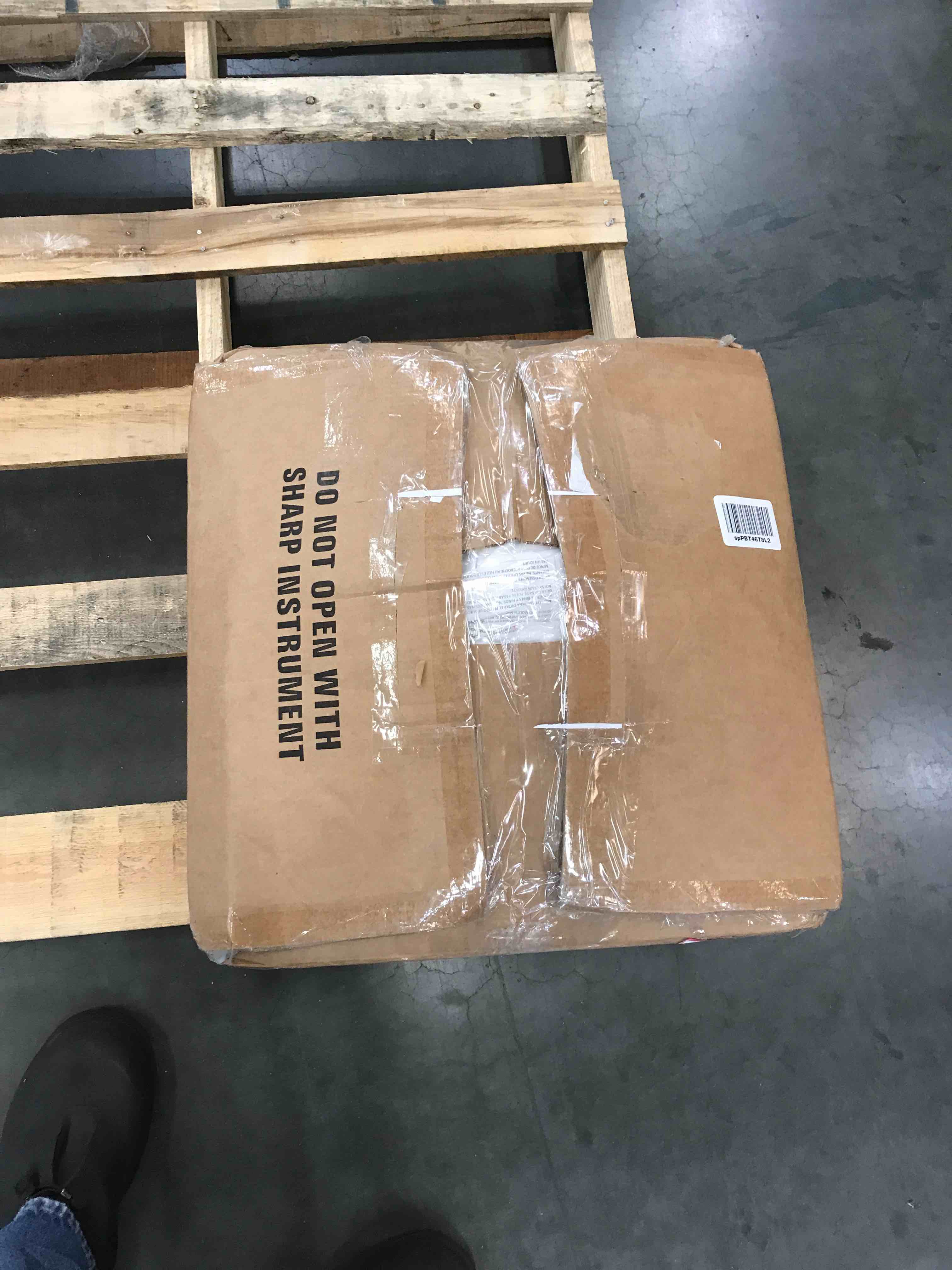 https://s3.amazonaws.com/lotting-images-prod/bidfta/BHL00071006_1690473219084.jpeg