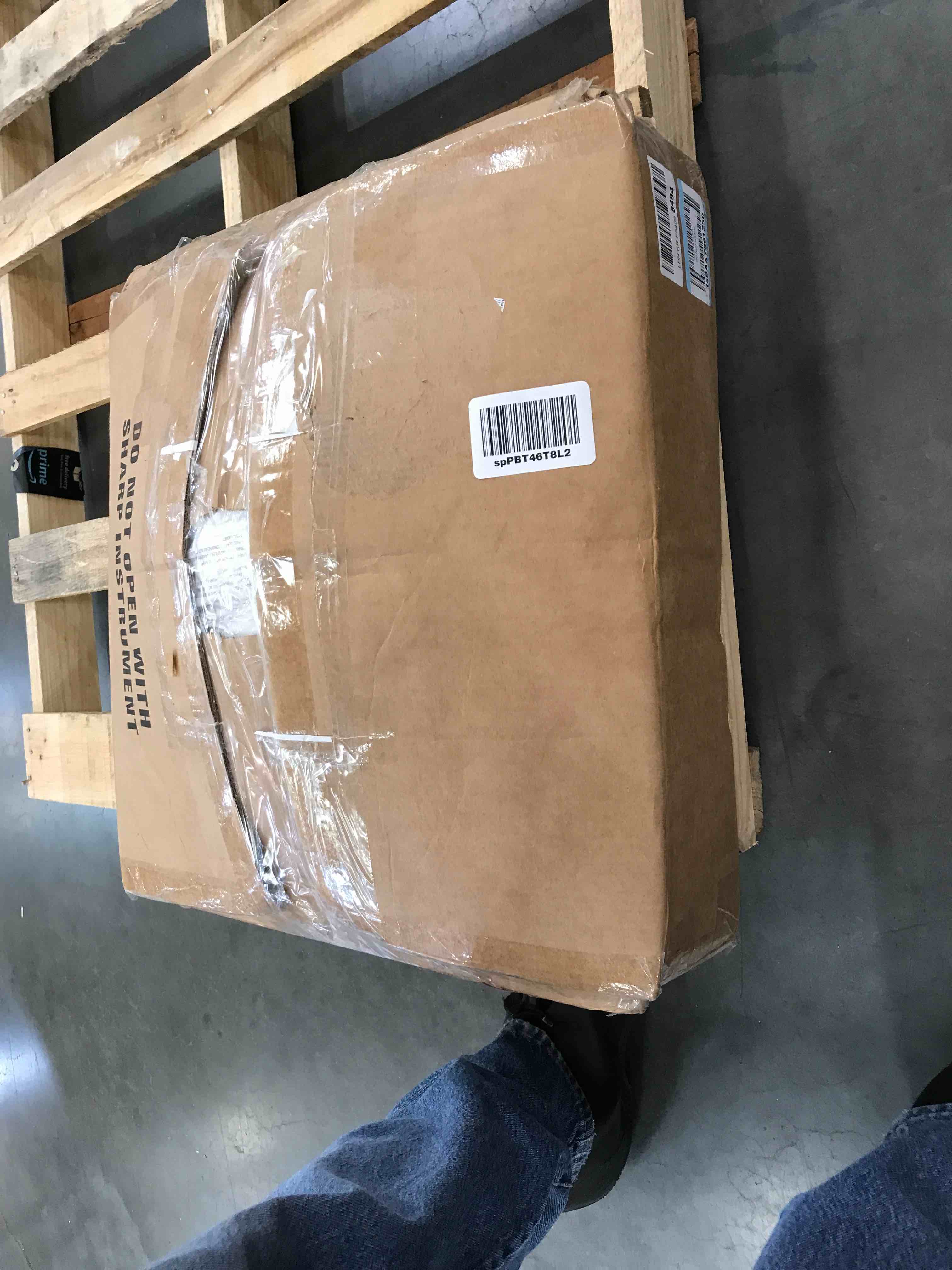 https://s3.amazonaws.com/lotting-images-prod/bidfta/BHL00071006_1690473223179.jpeg