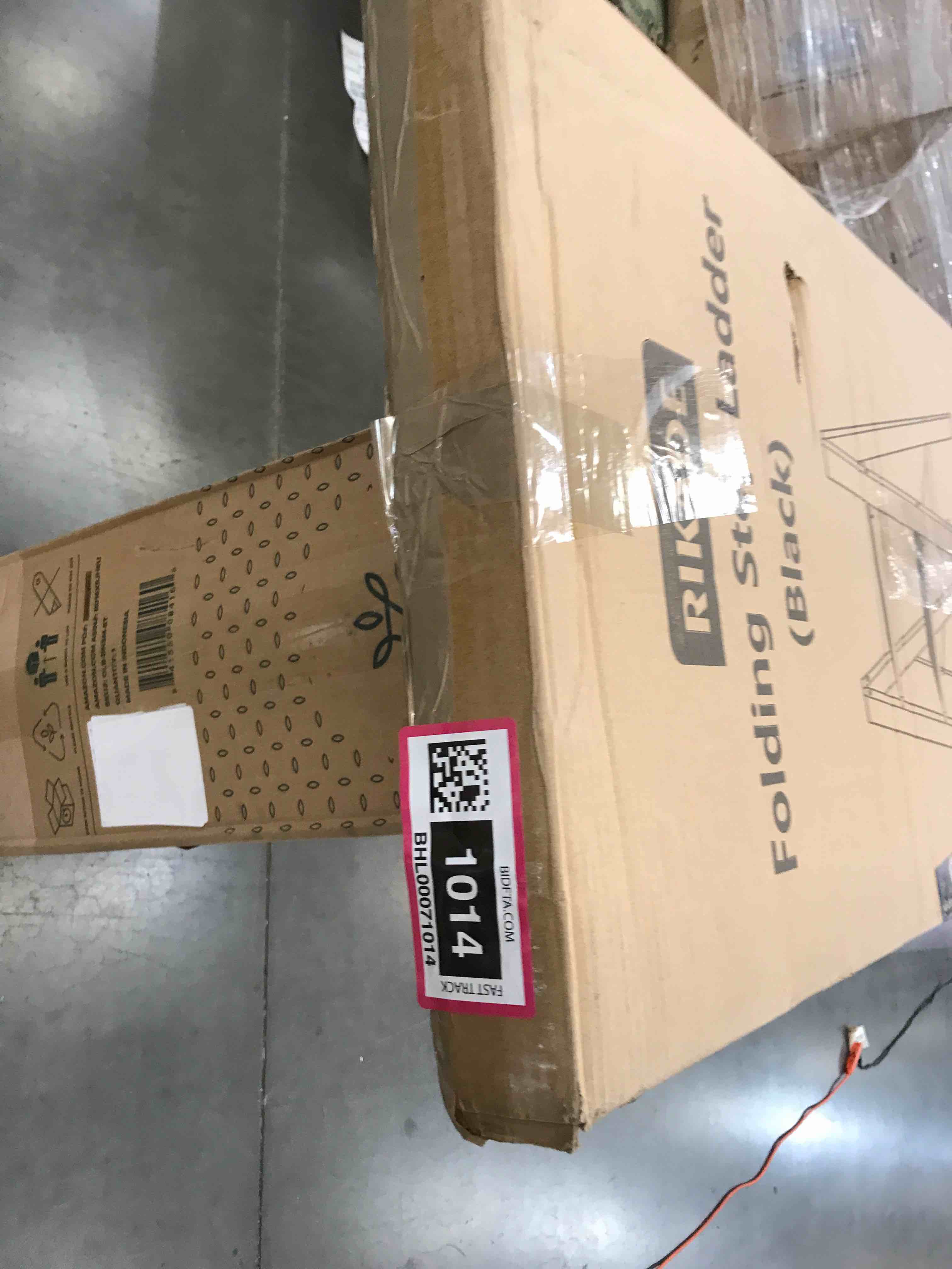 https://s3.amazonaws.com/lotting-images-prod/bidfta/BHL00071014_1690478016706.jpeg