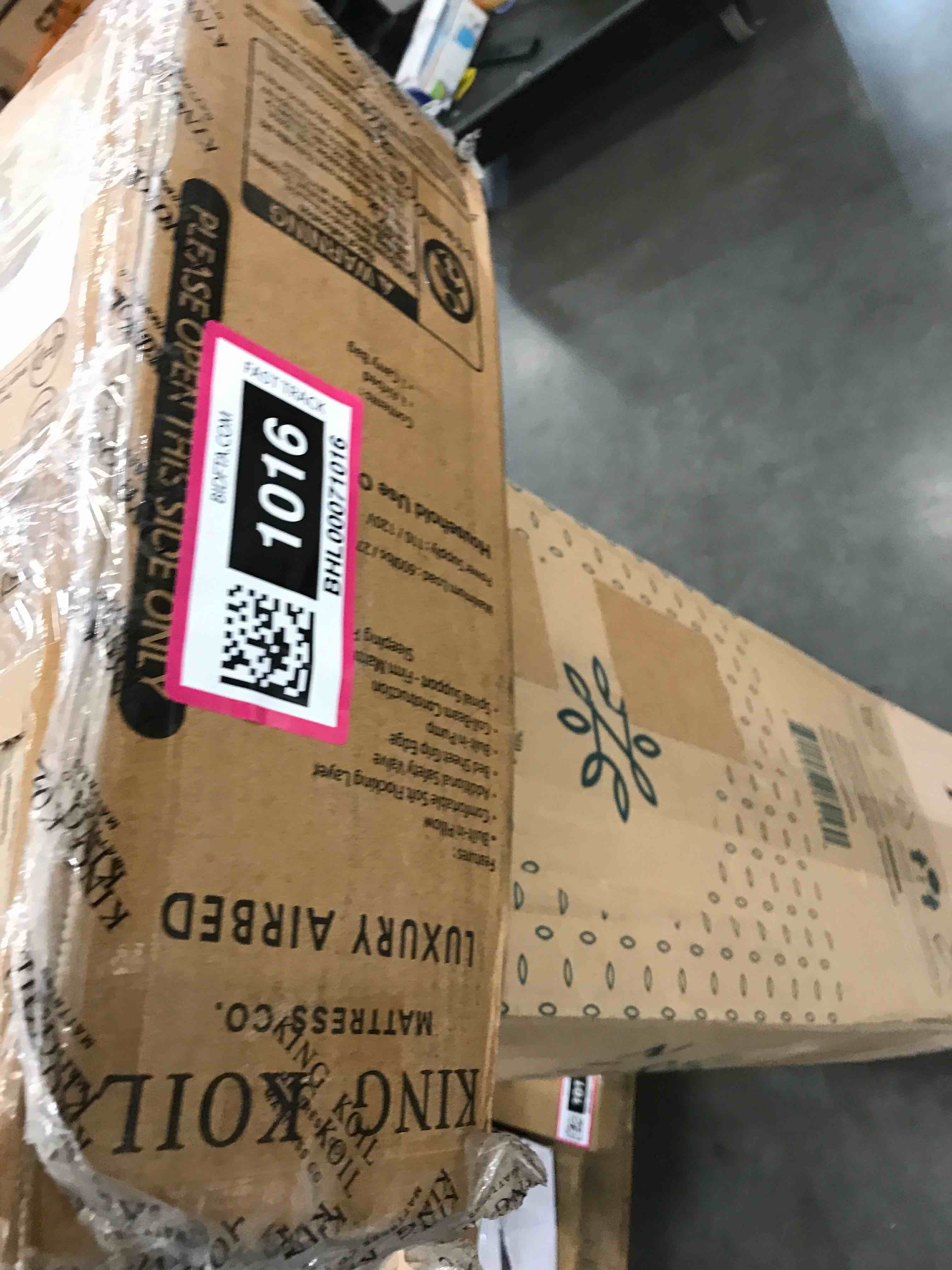 https://s3.amazonaws.com/lotting-images-prod/bidfta/BHL00071016_1690478253622.jpeg